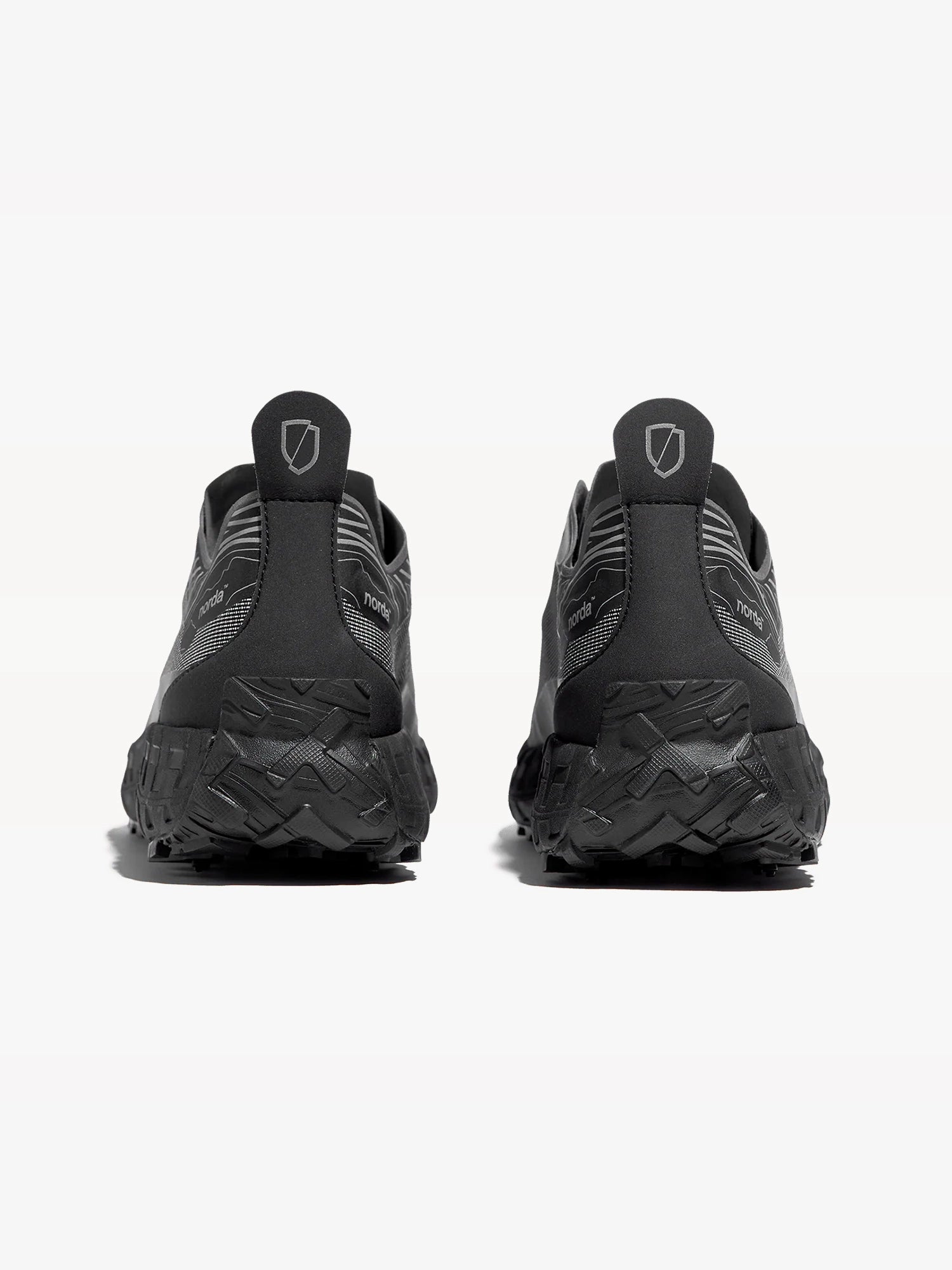 color:black