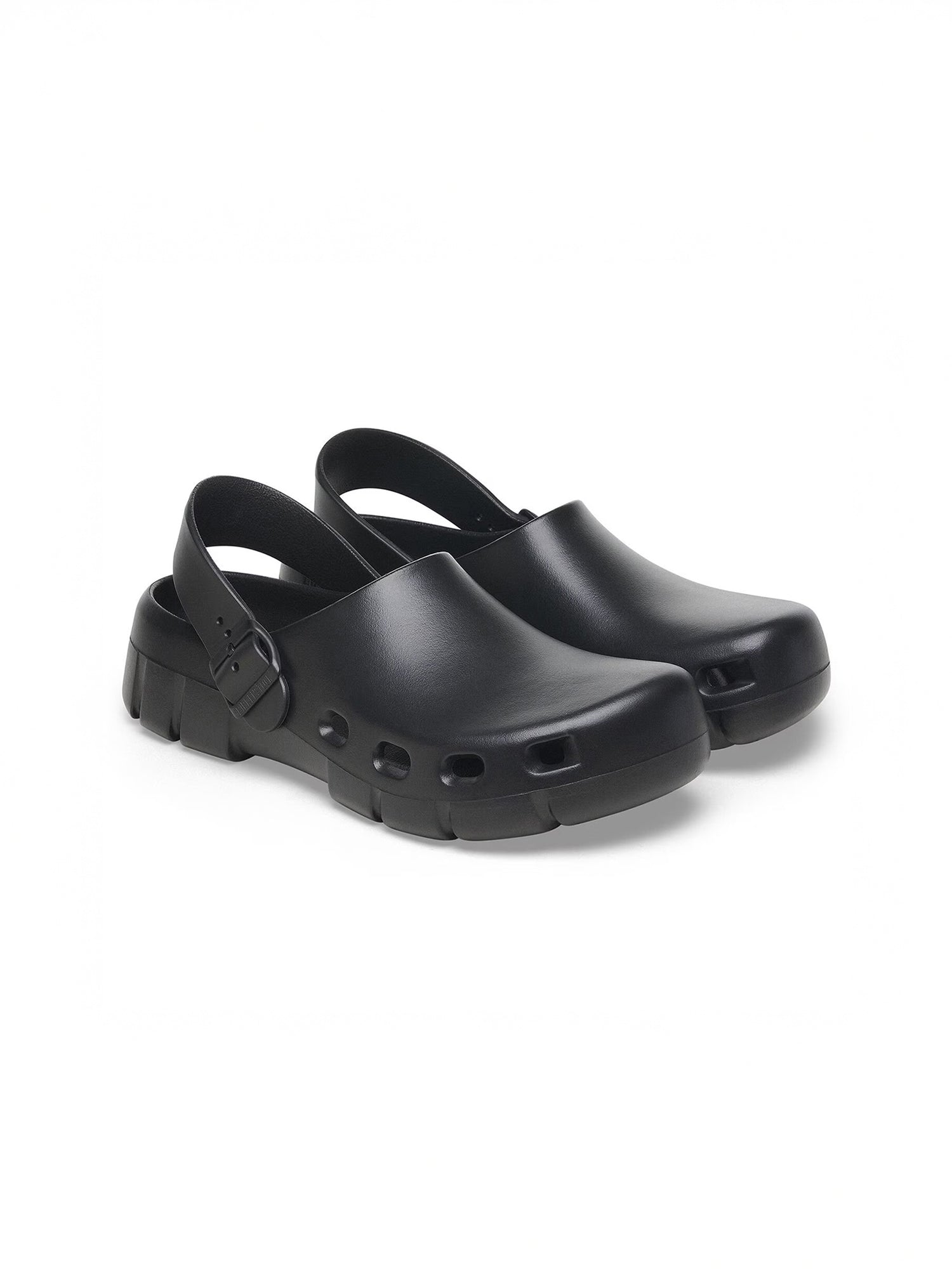 color:black