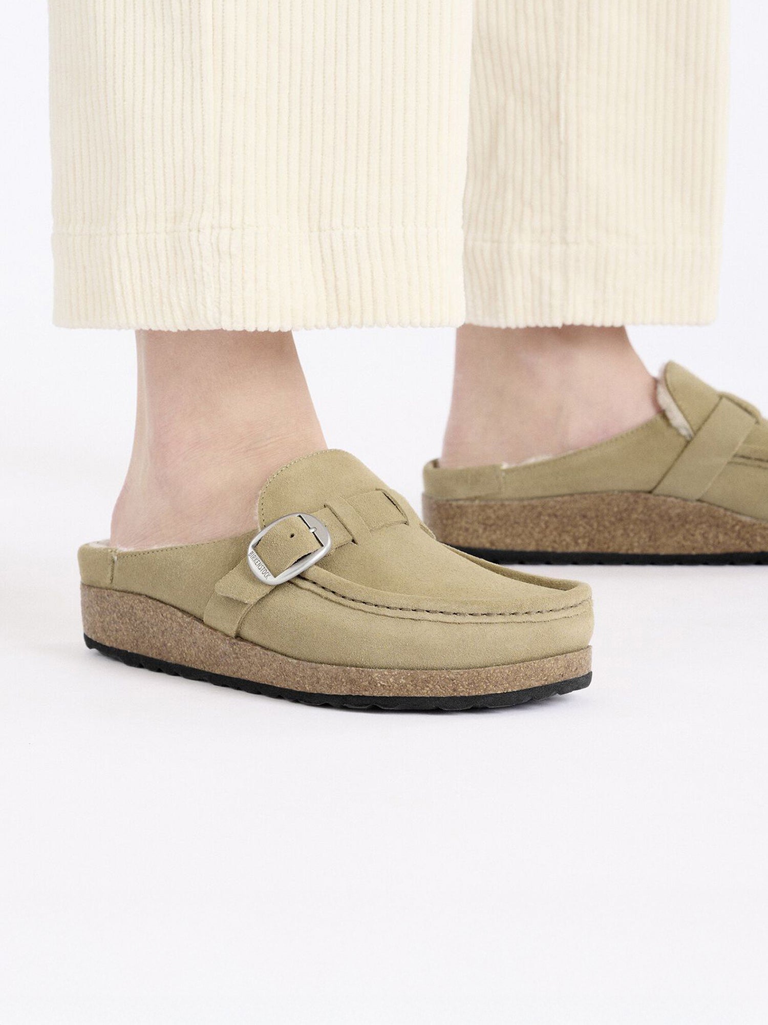 color:taupe