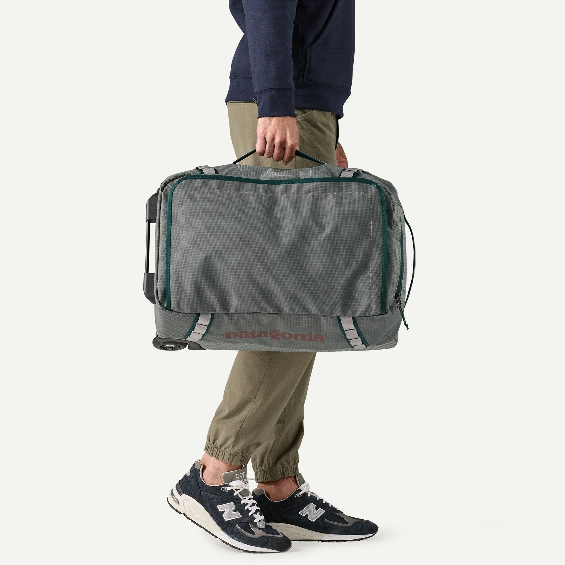 Black Hole Wheeled Duffel 40L