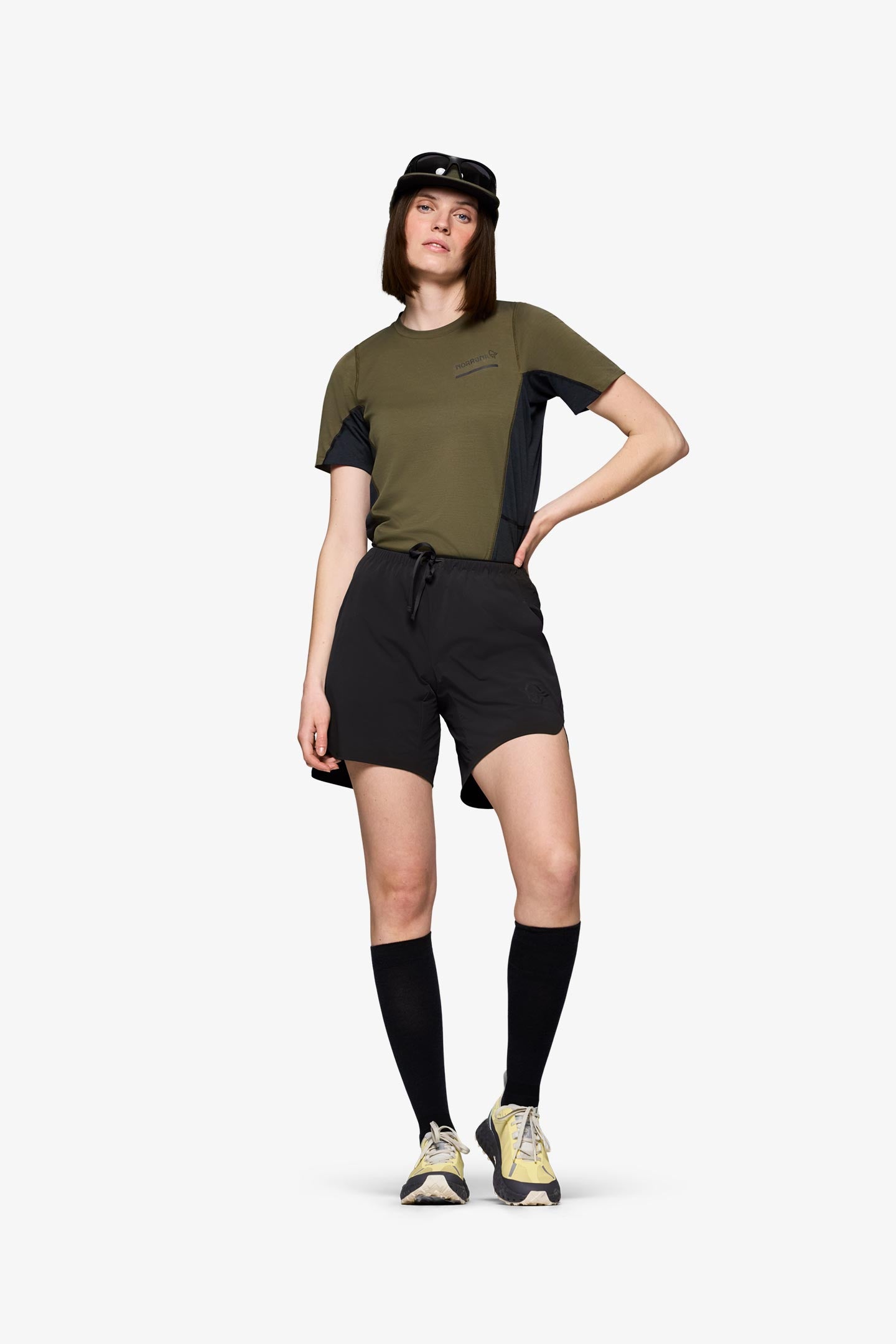 Women's Senja Flex1 8" Shorts