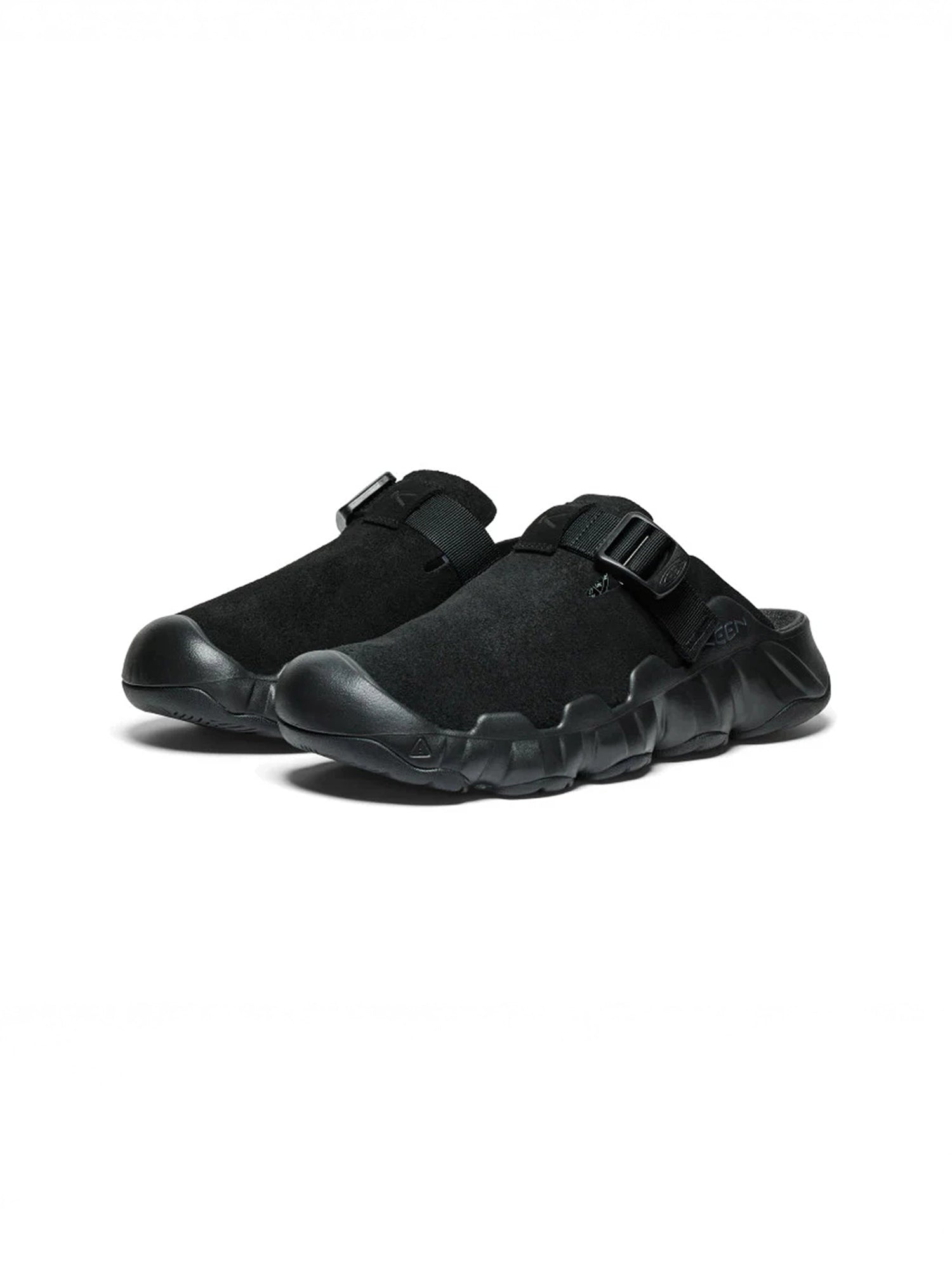 color:black / black