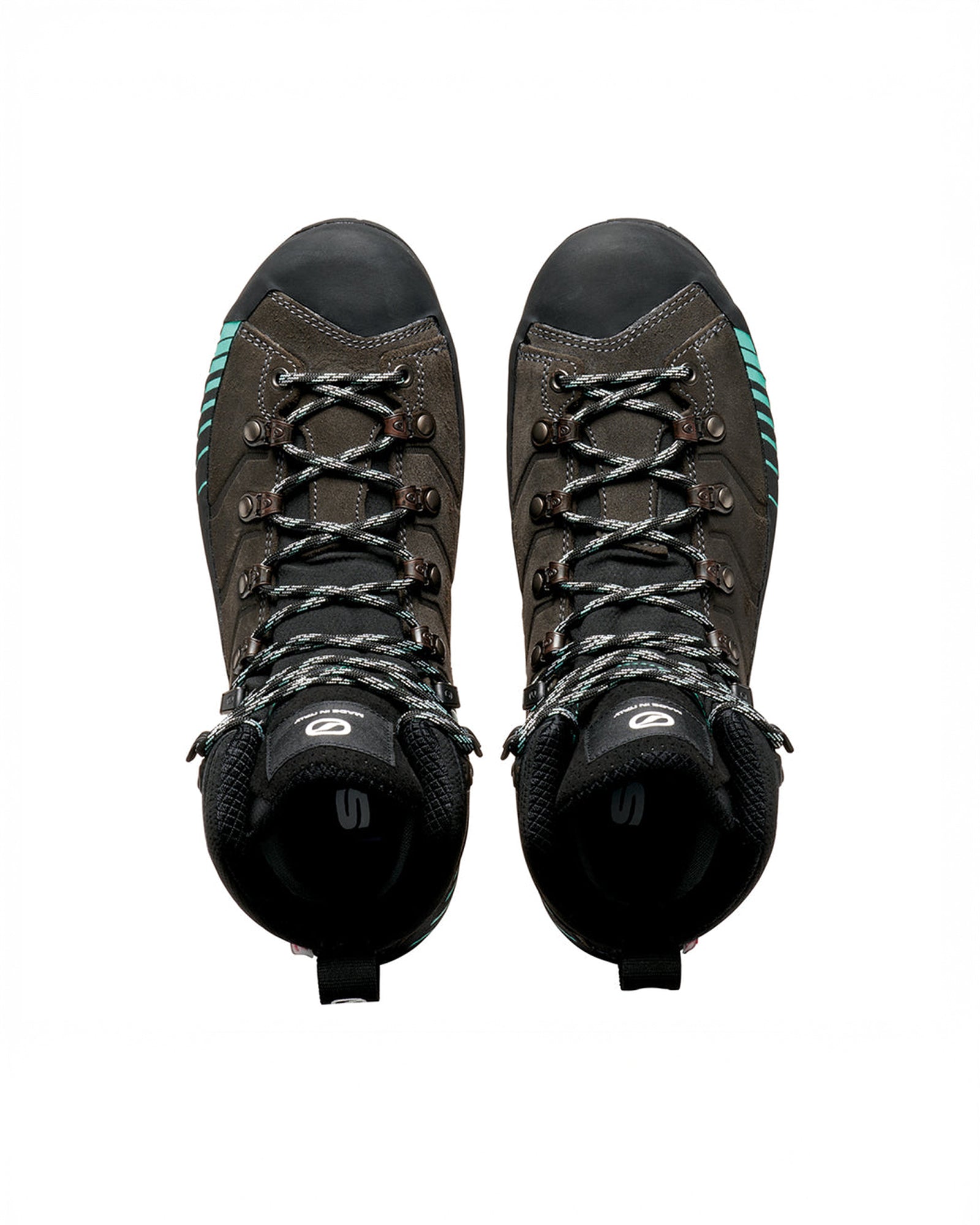 color:carbon / aqua green