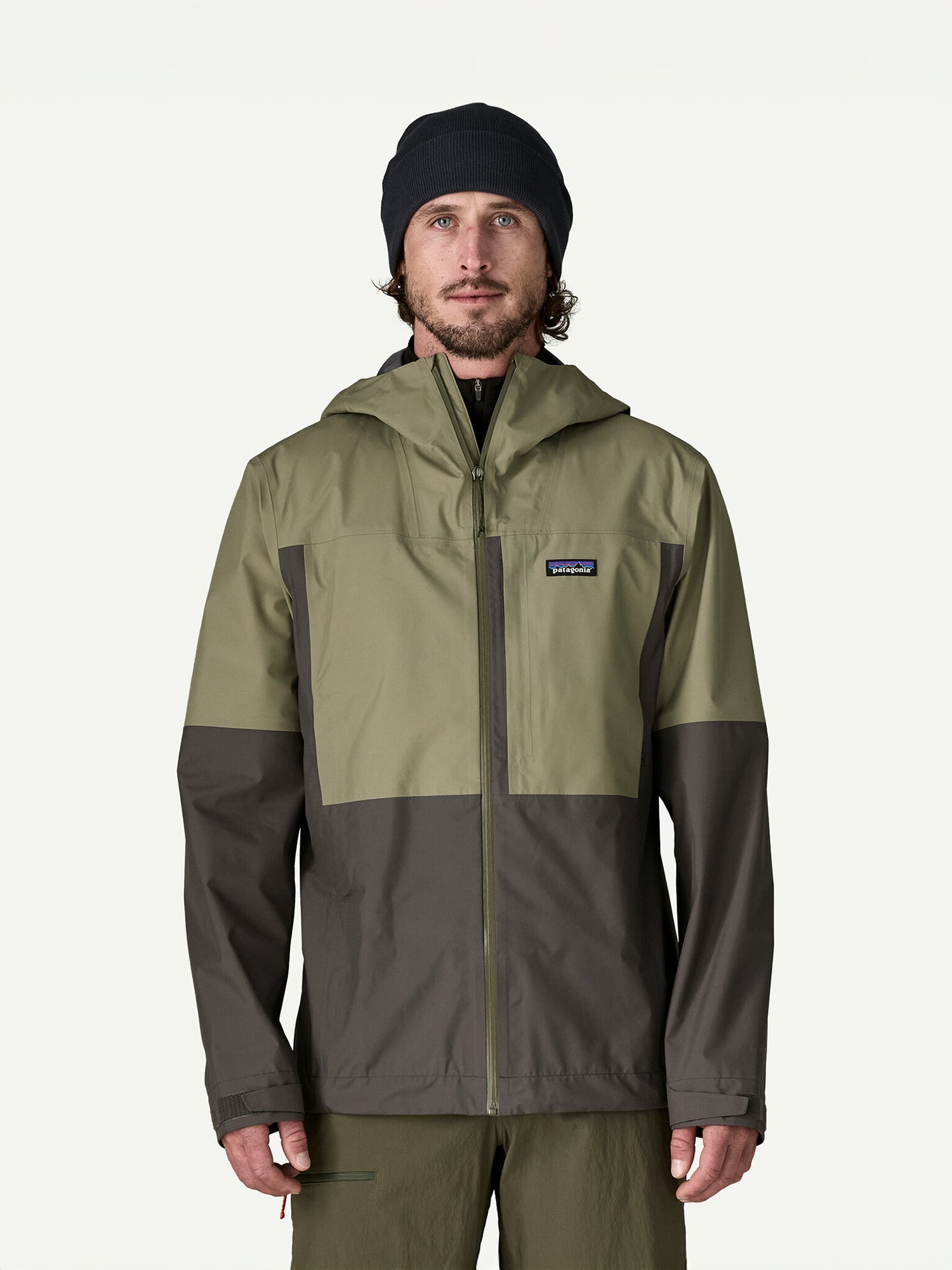 color:forge grey w/river rock green