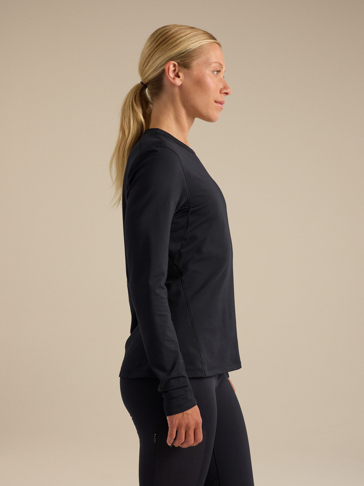 Women’s Rho Crew Neck LS product image
