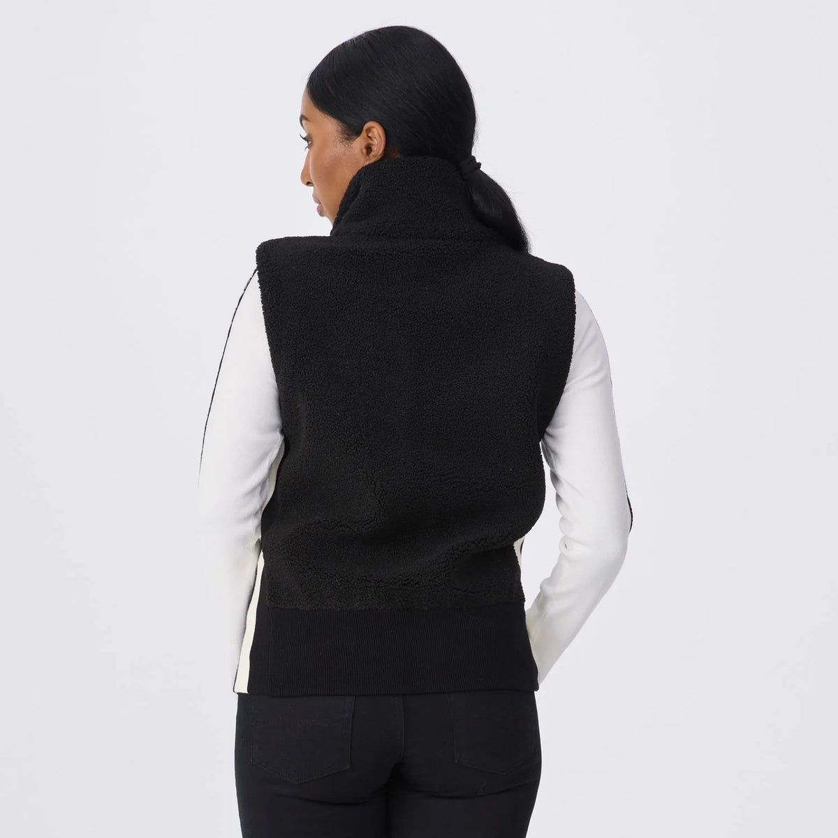 Women’s Ember Vest – Black