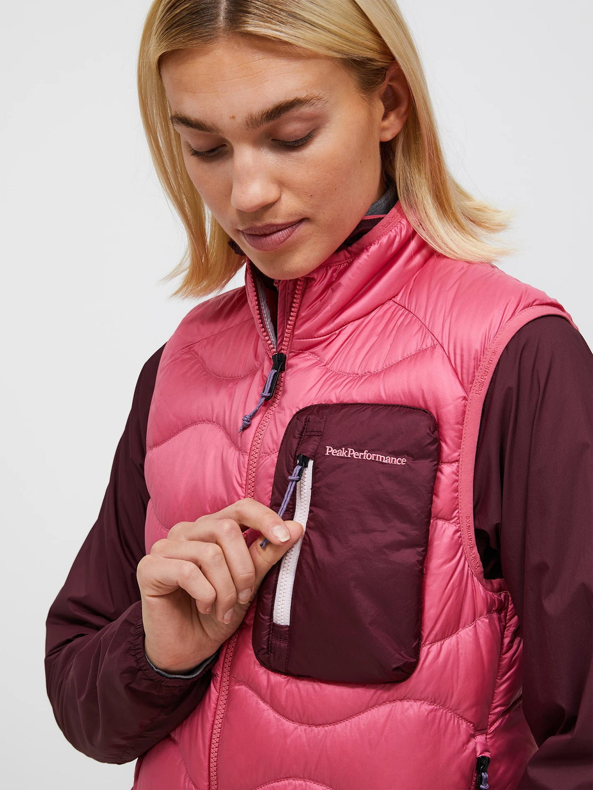 Women’s Helium Utility Down Vest product image