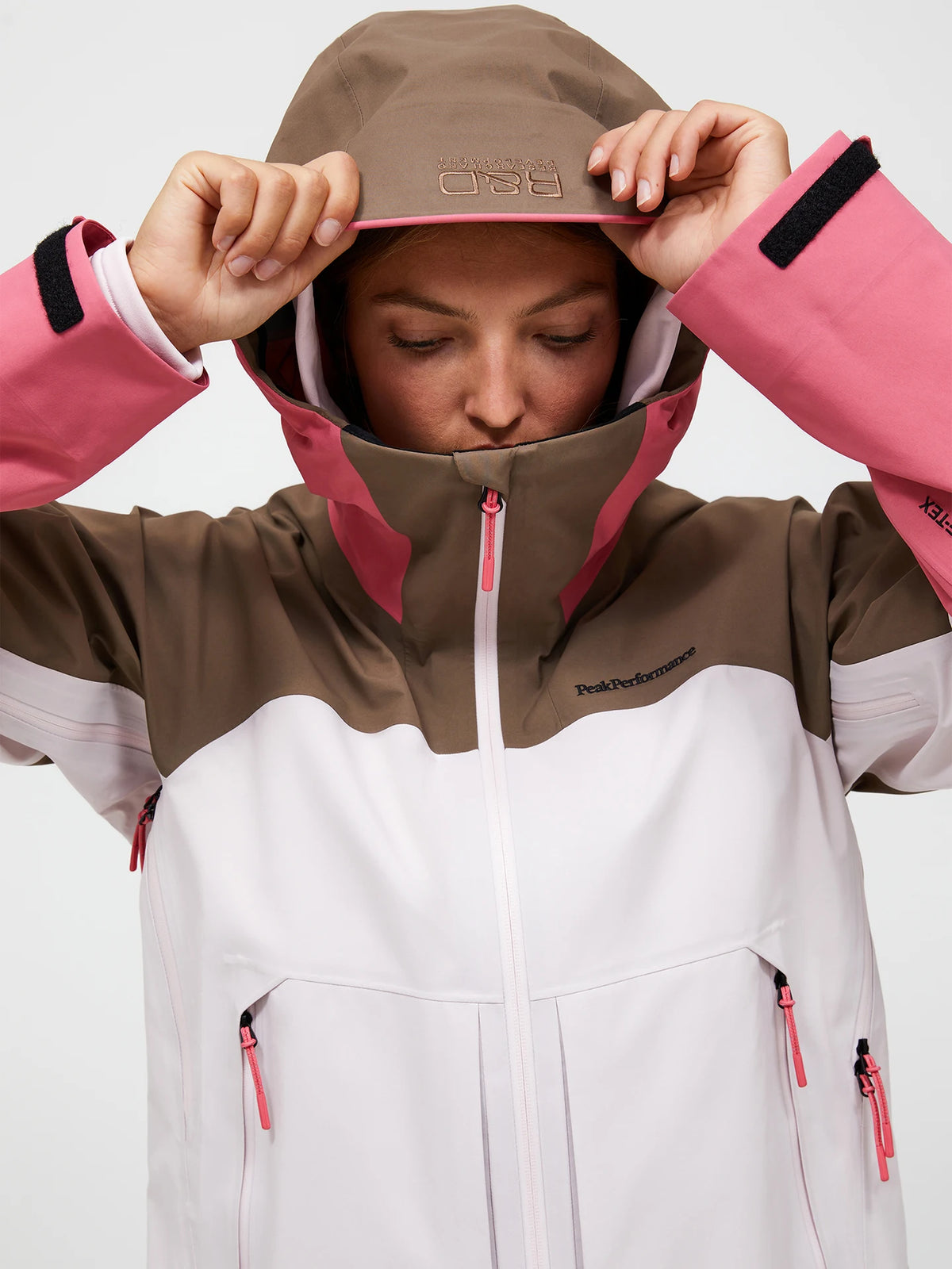 Women’s Vislight GORE-TEX C-Knit 3L Shell Jacket product image