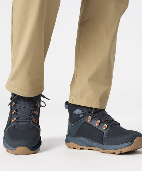 Salomon Women's Outchill Thinsulate ClimaSalomon Waterproof Hiking Boots