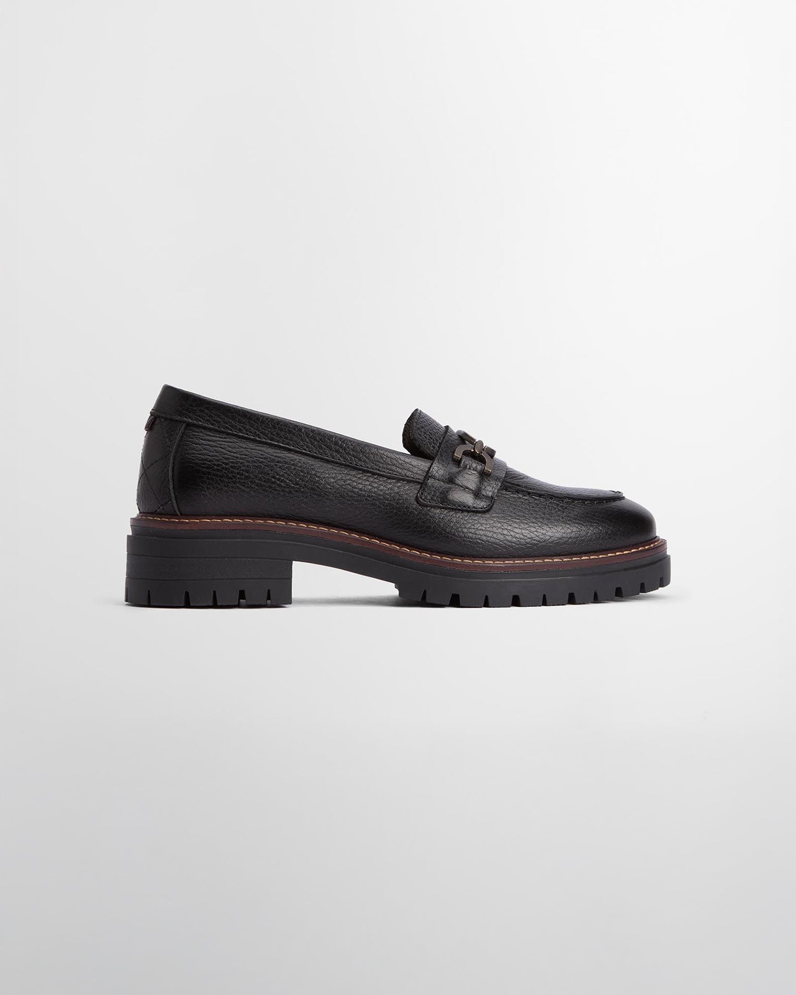 color:classic black