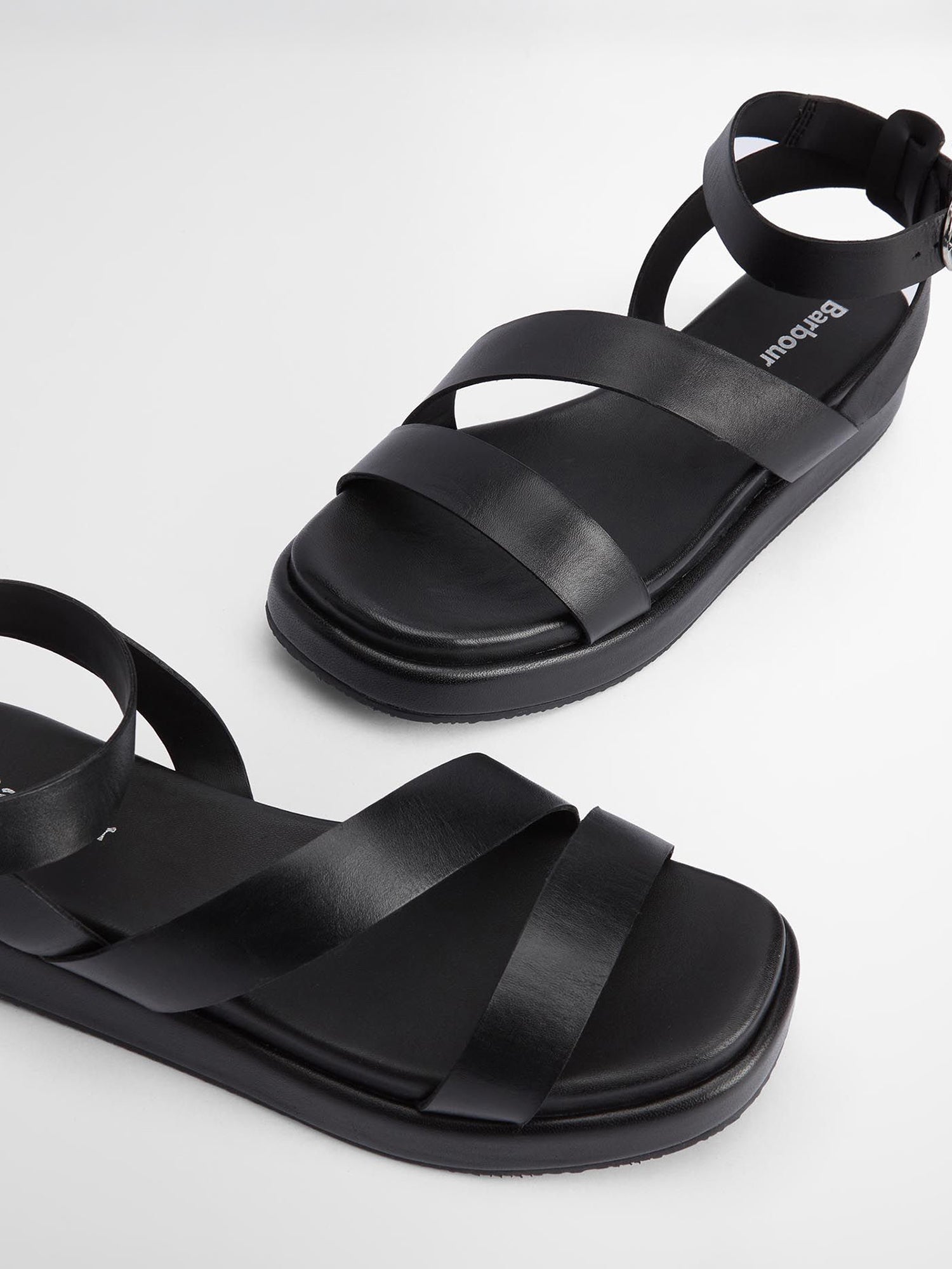 color:black