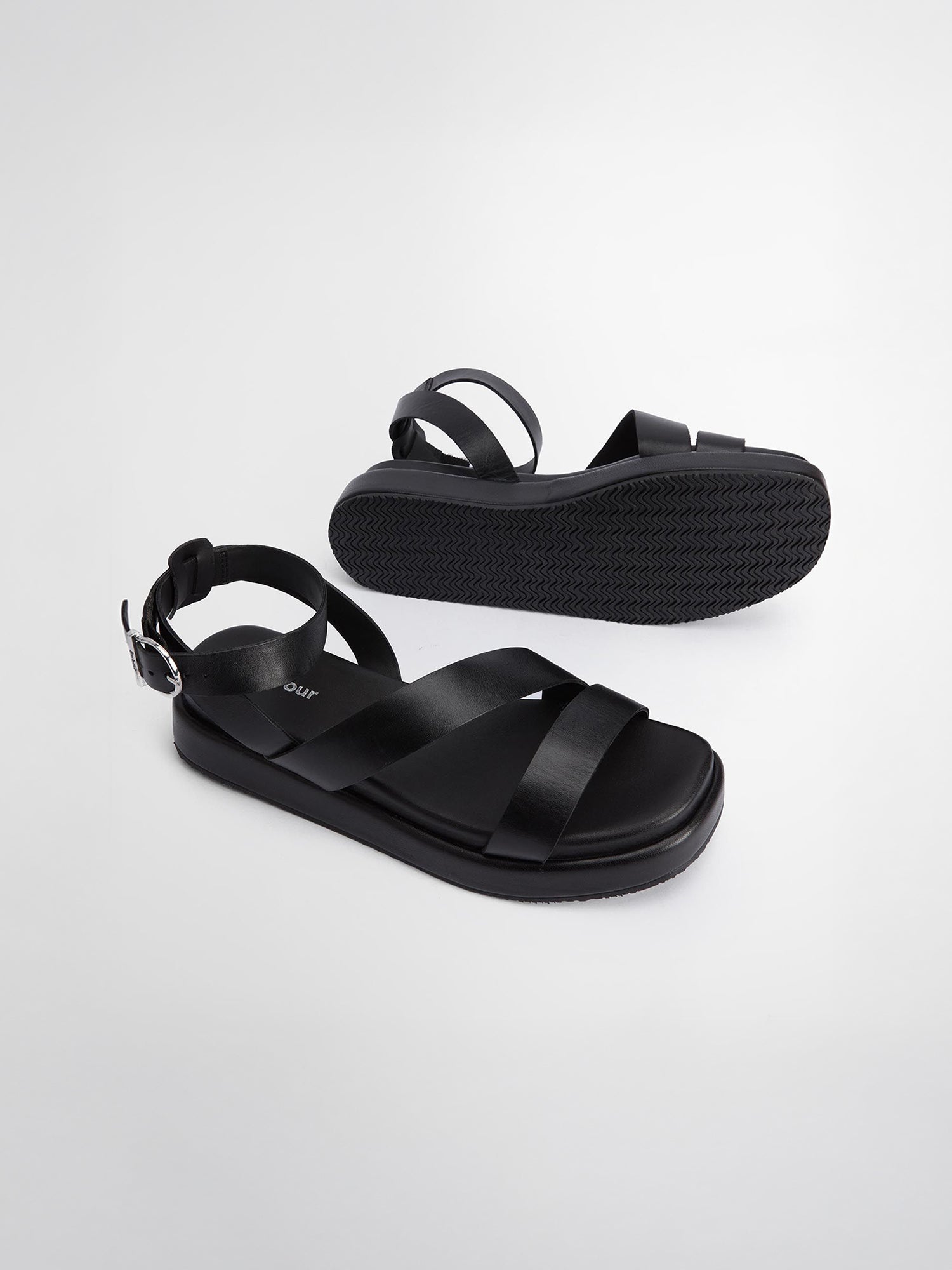 color:black