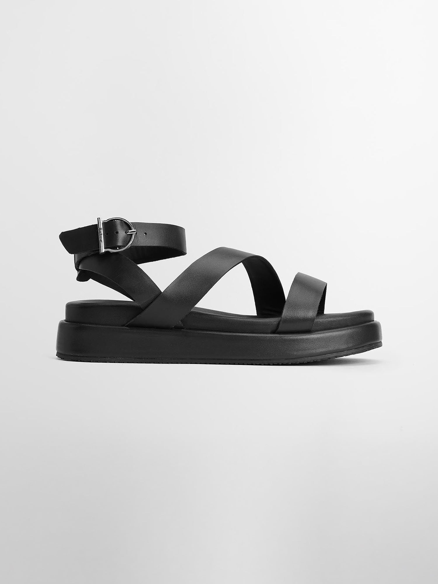 color:black