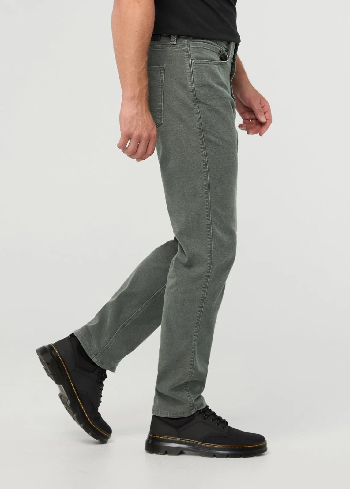 Men’s Stretch Canvas Loose Taper Pant product image
