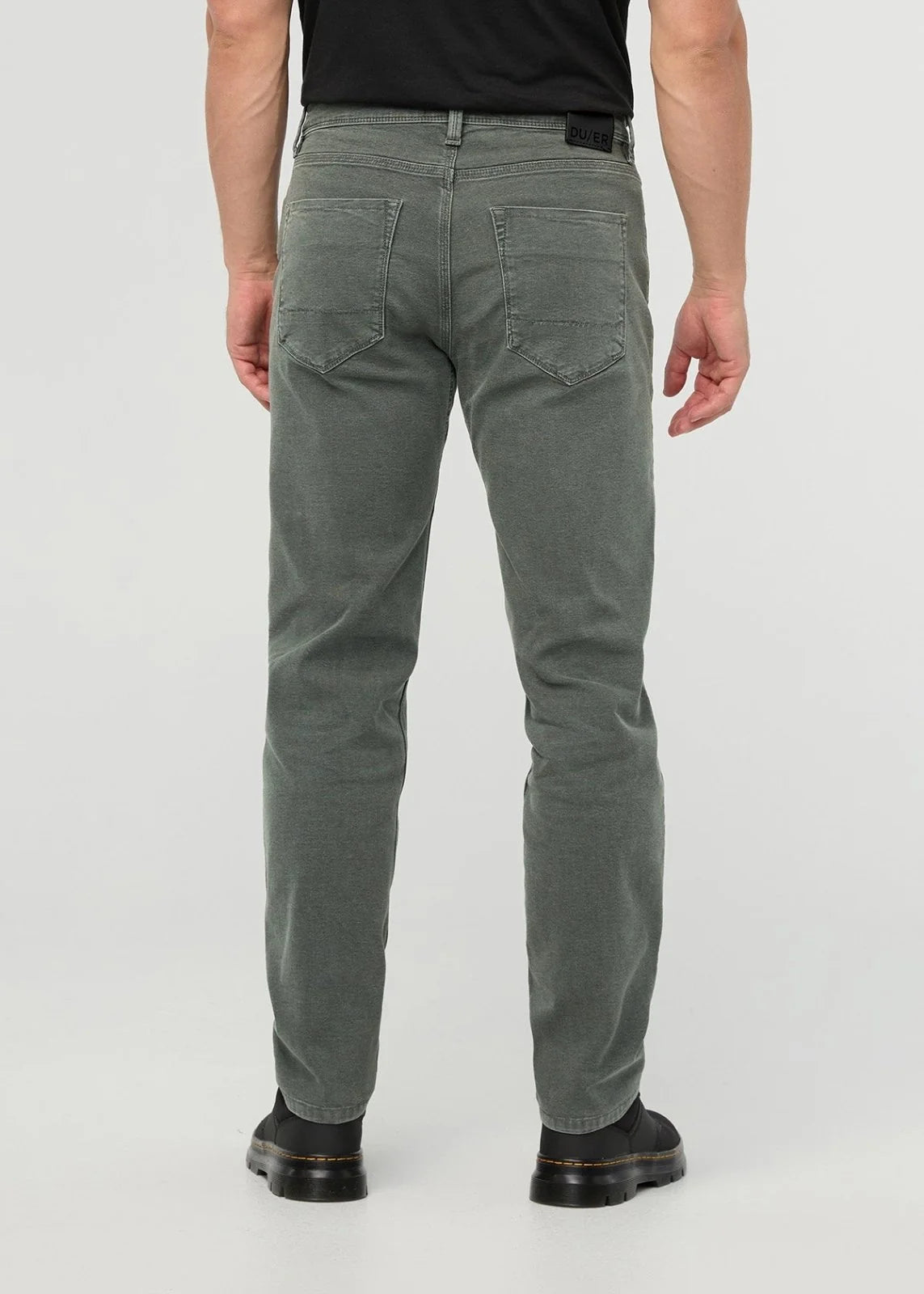 Men’s Stretch Canvas Loose Taper Pant product image