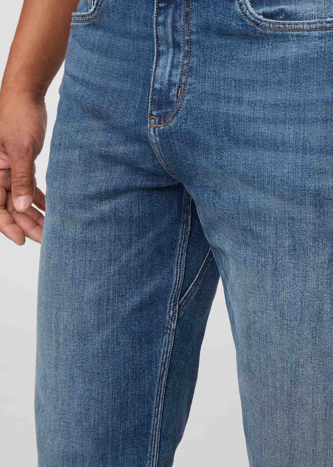 Men's Performance Denim+ Relaxed Straight Jeans