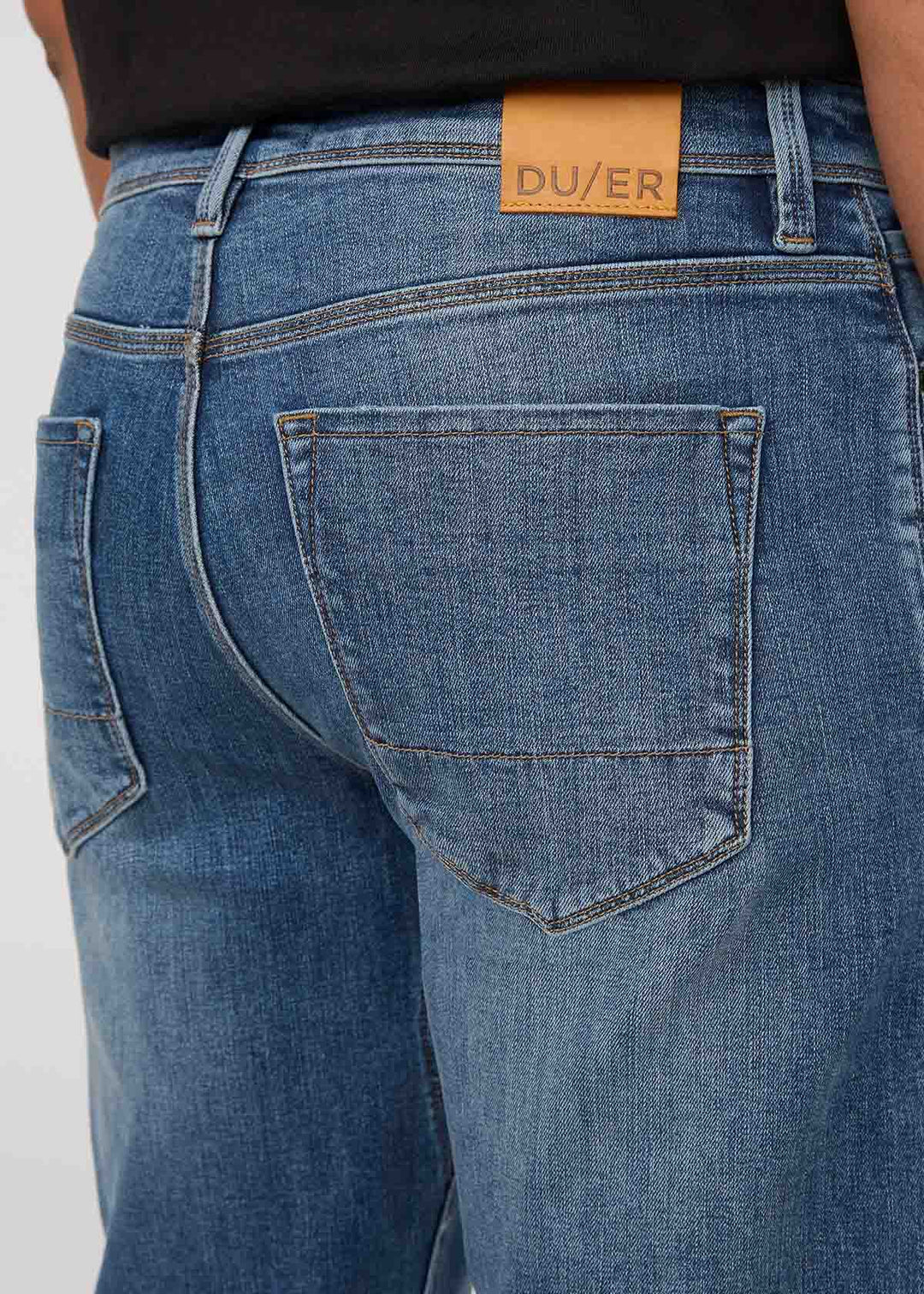 Men's Performance Denim+ Relaxed Straight Jeans