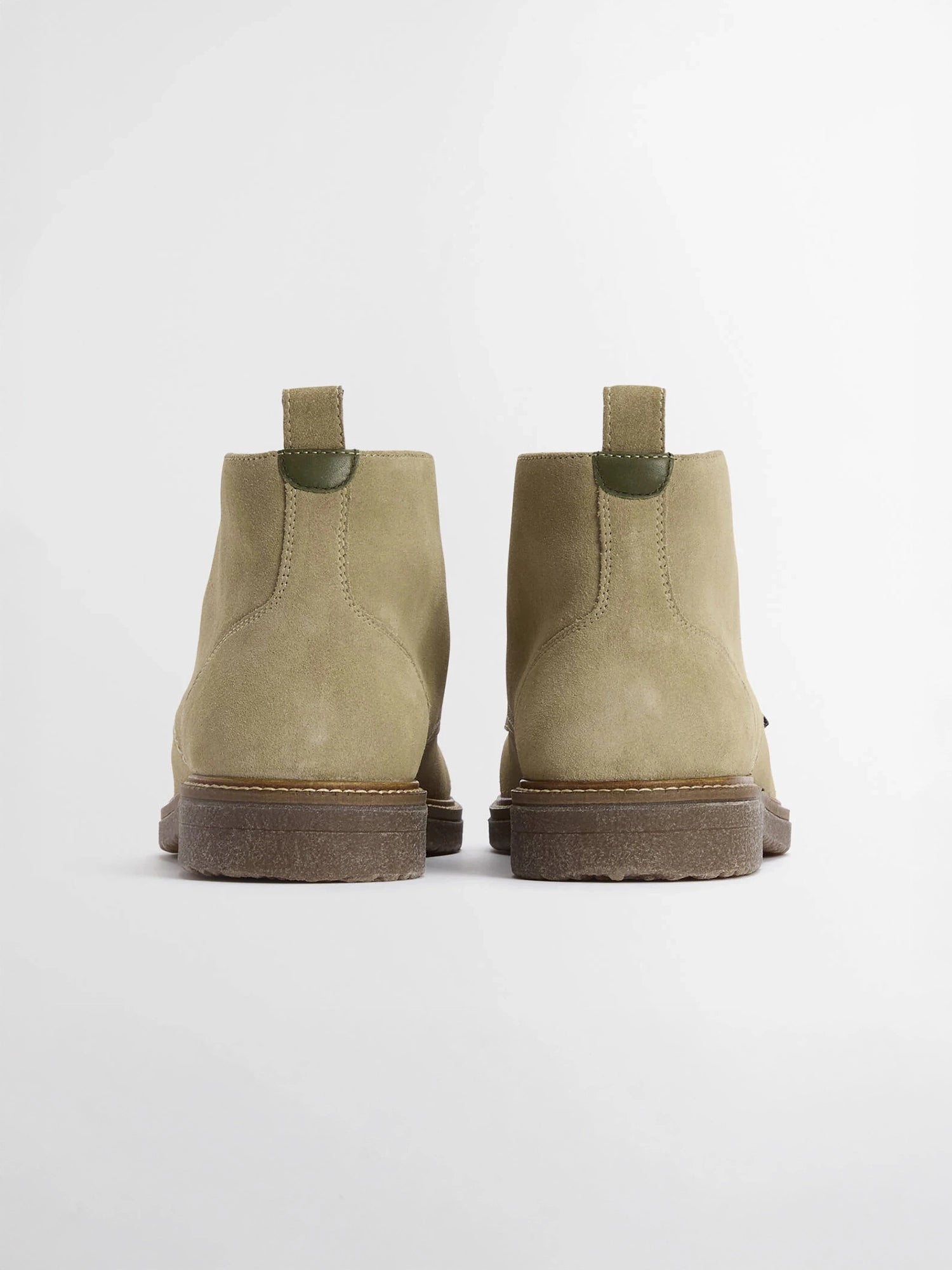 color:trench suede