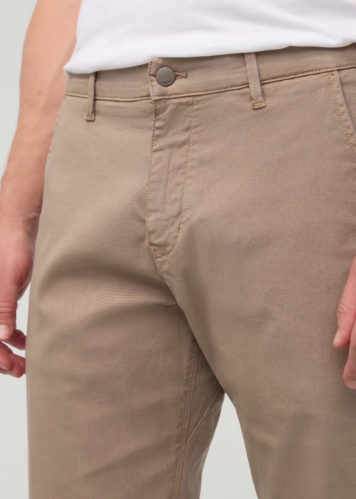 Men's Live Lite Athletic Taper Chino Pant