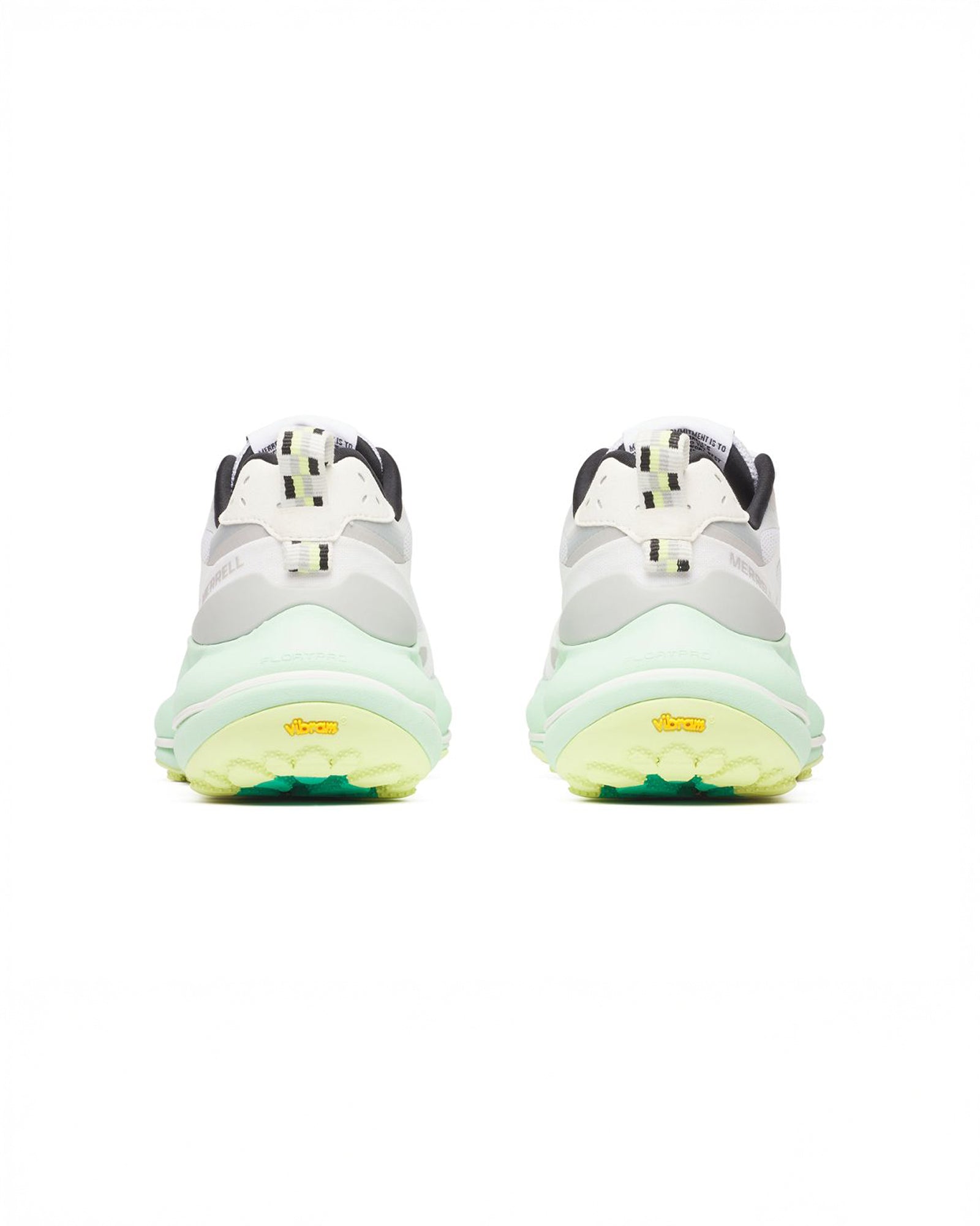 color:white / pigeon