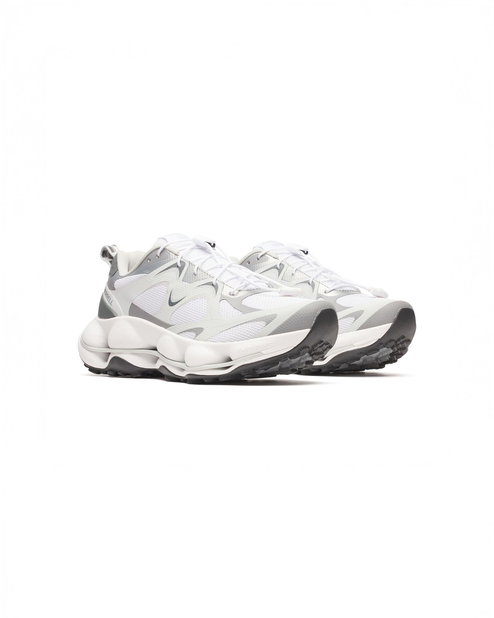 color:white / pigeon