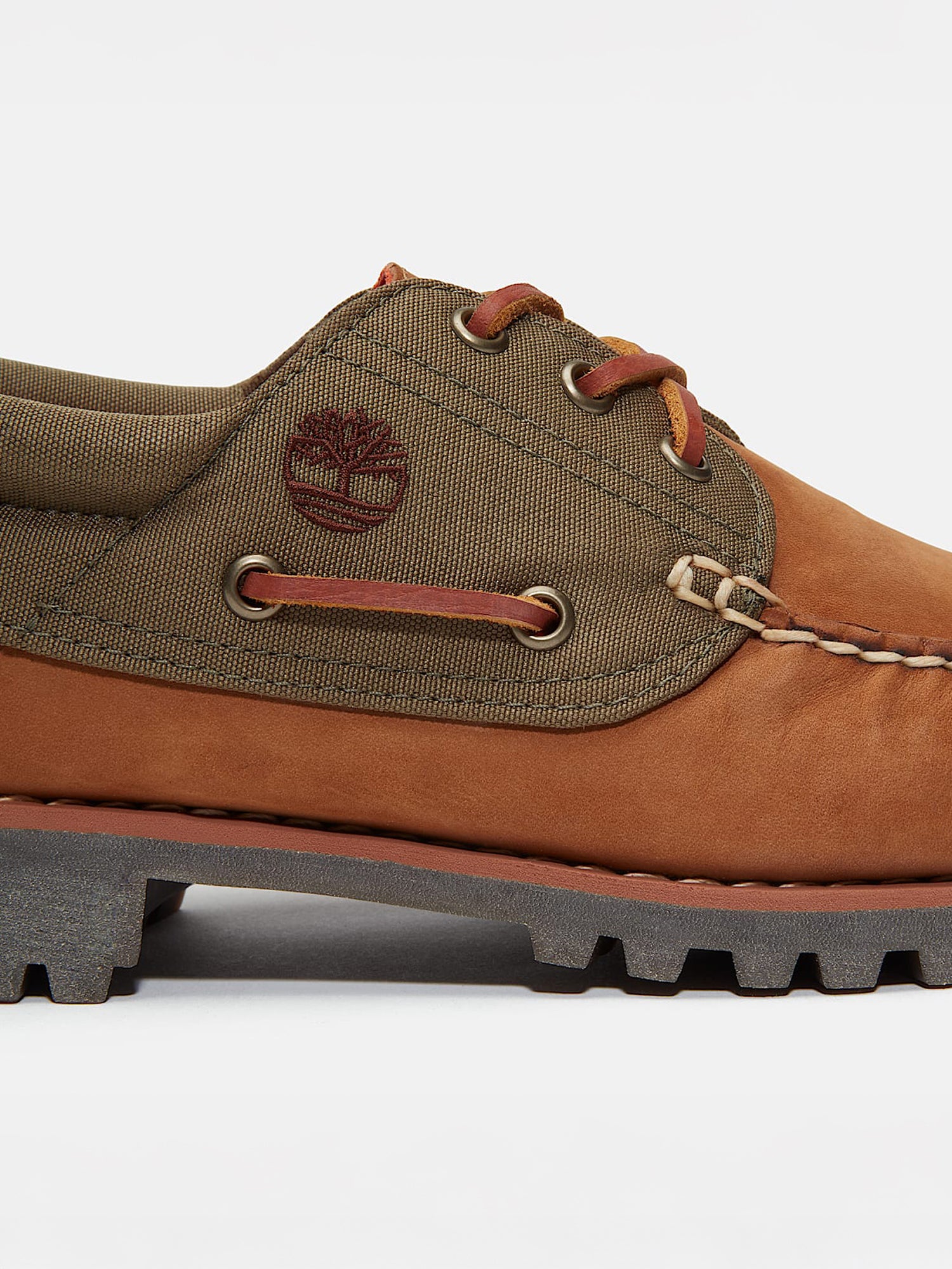 color:medium brown nubuck