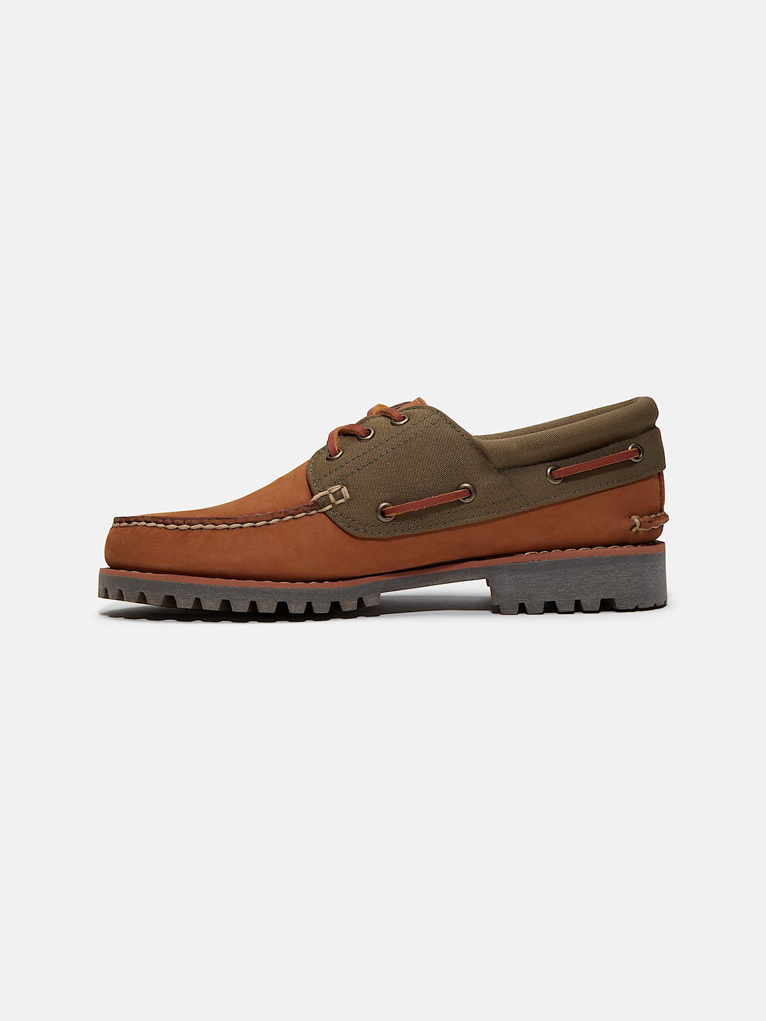 color:medium brown nubuck