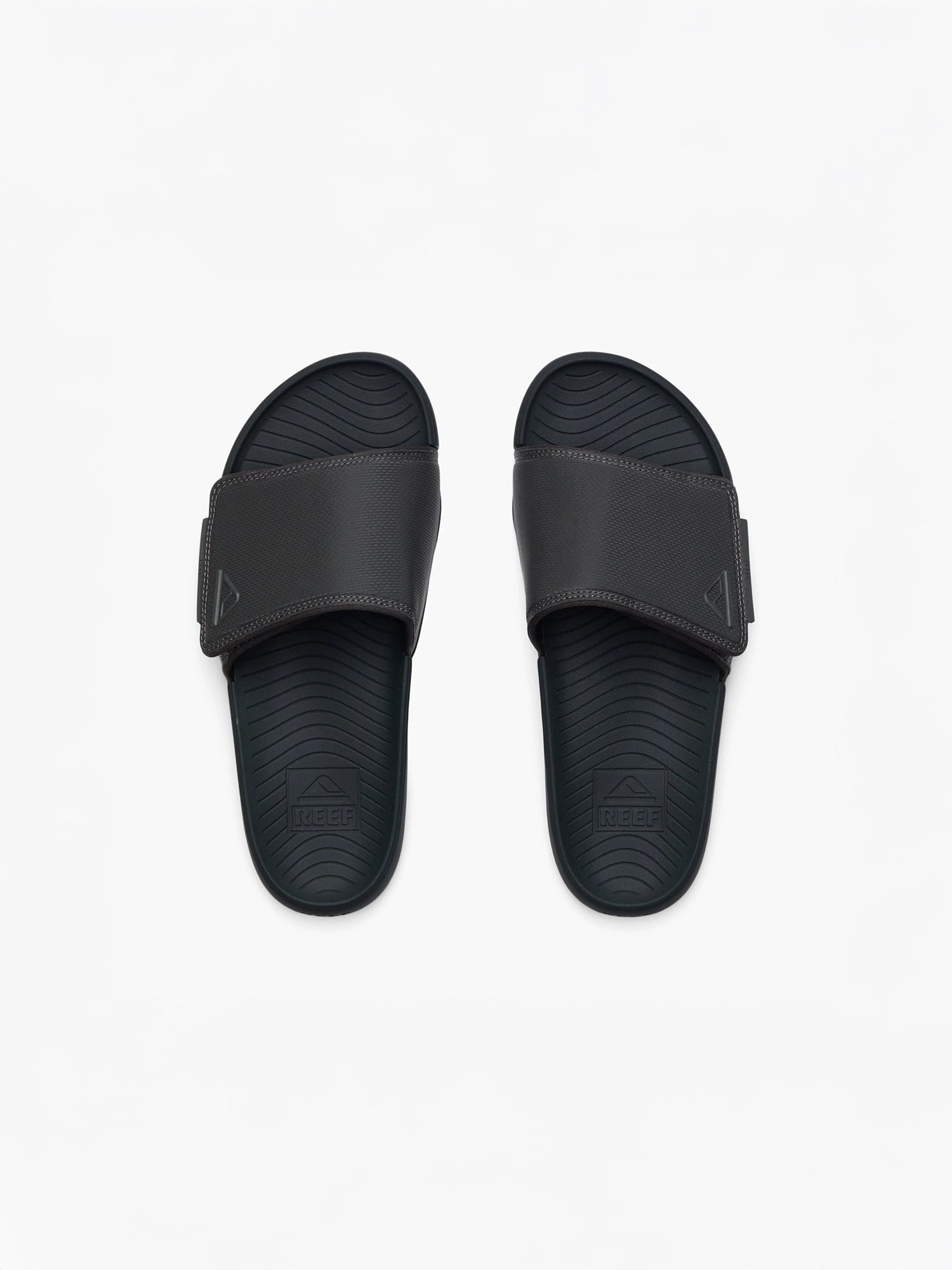 color:black