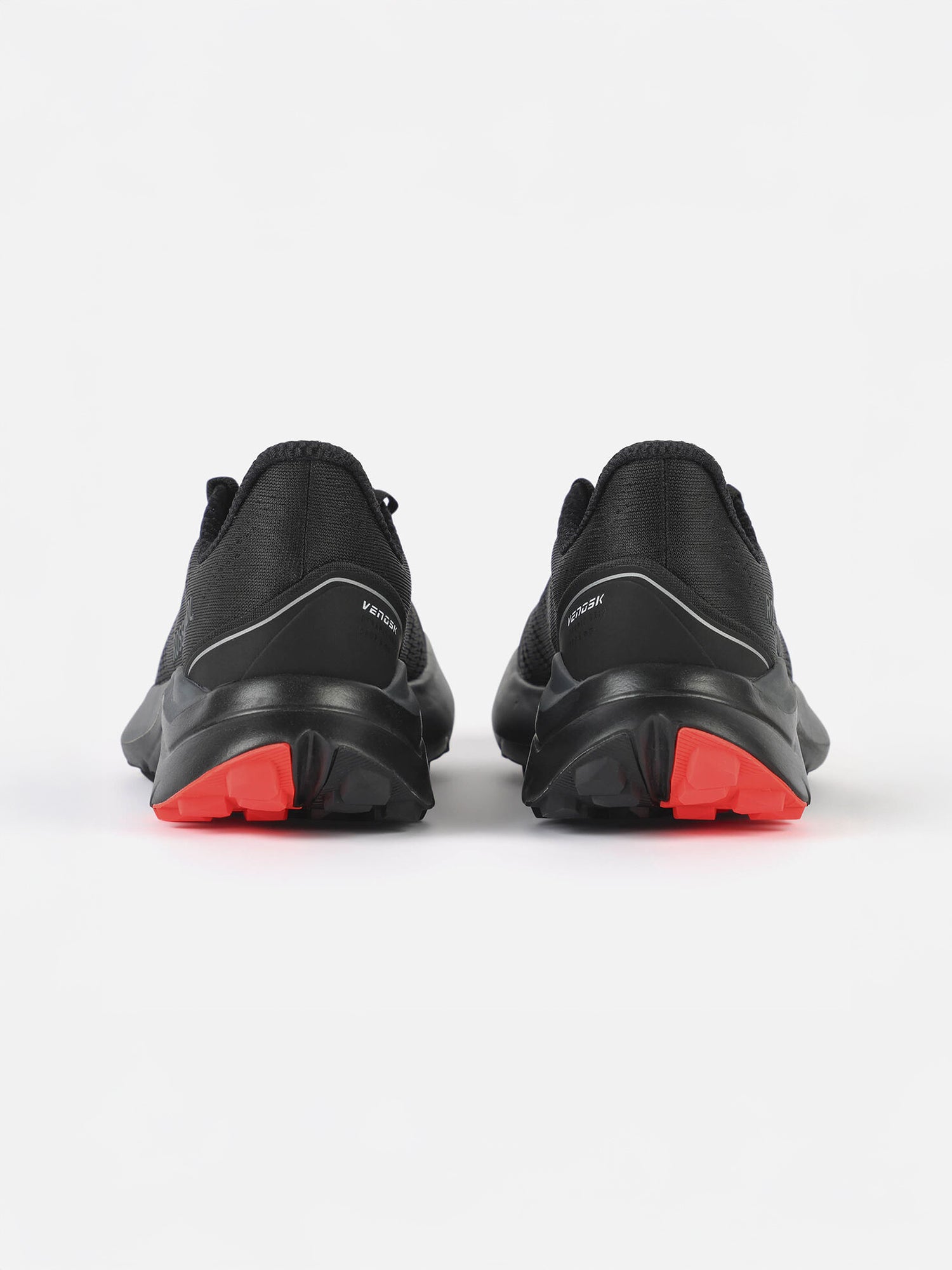 color:black