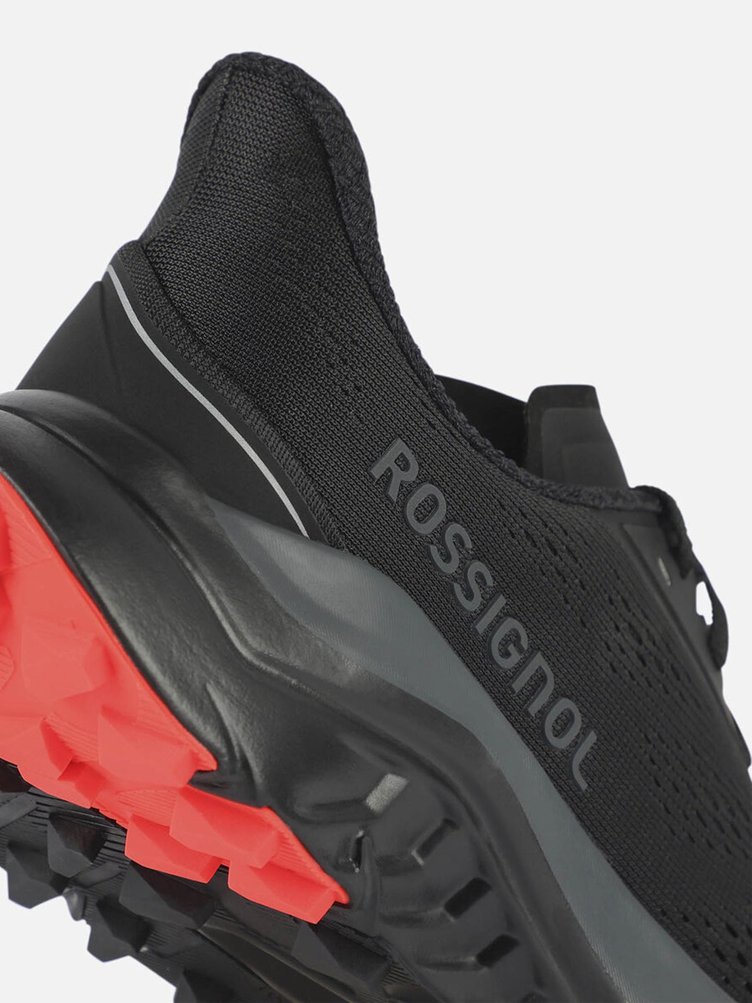 color:black