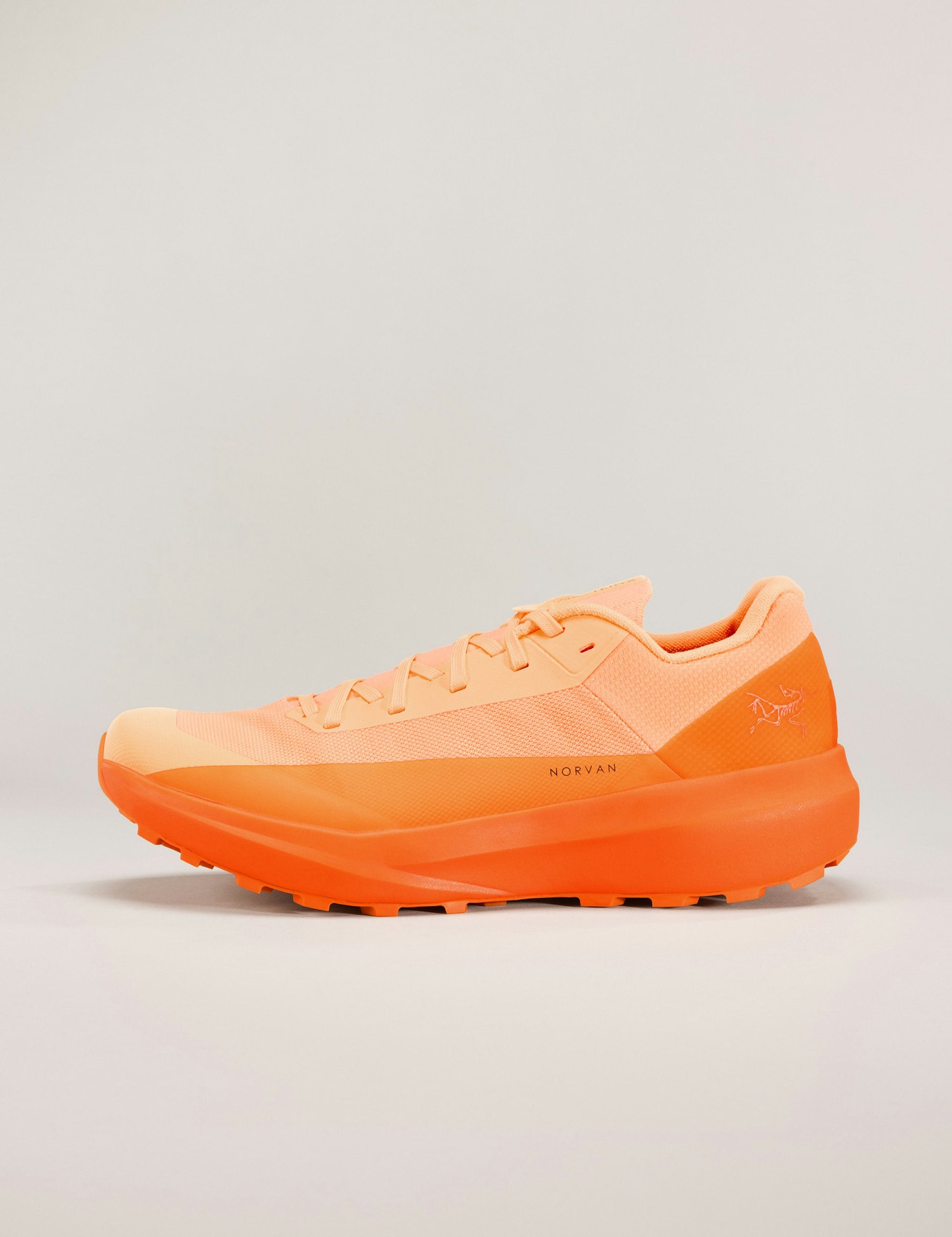 S25-X000009618-Norvan-LD-4-Shoe-Luminary-Verve-Women-s-Profile.jpg