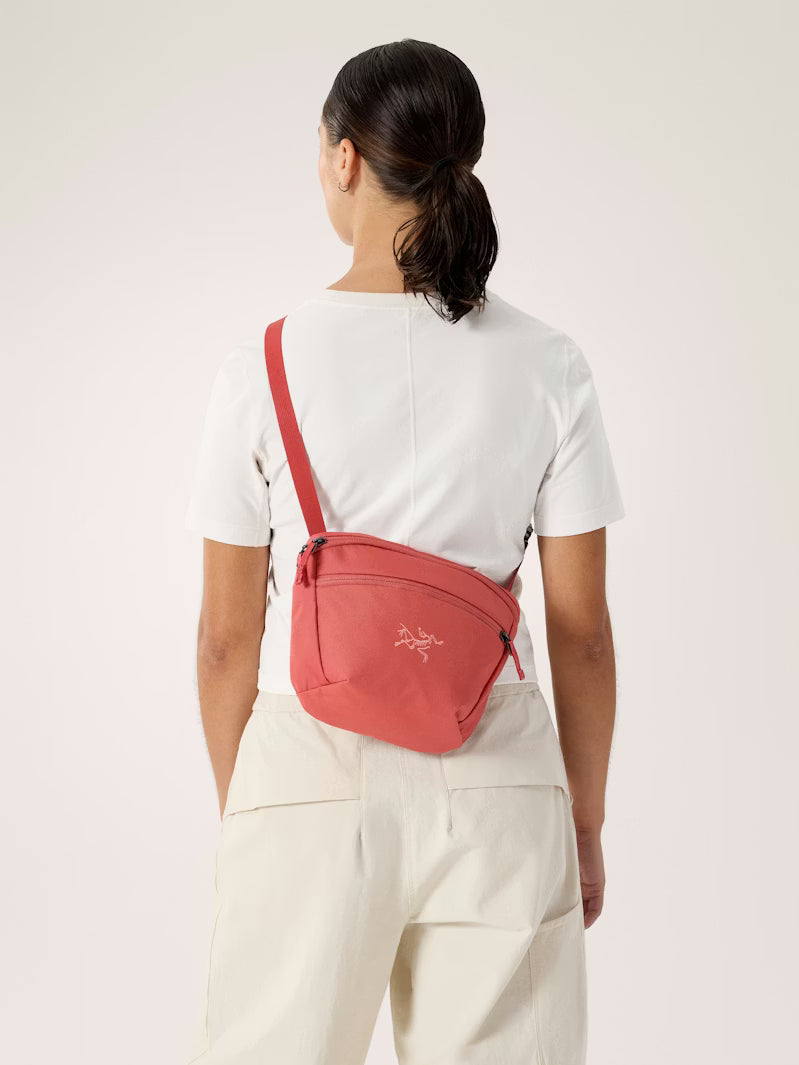 Mantis 2 Waist Pack (Past Season)