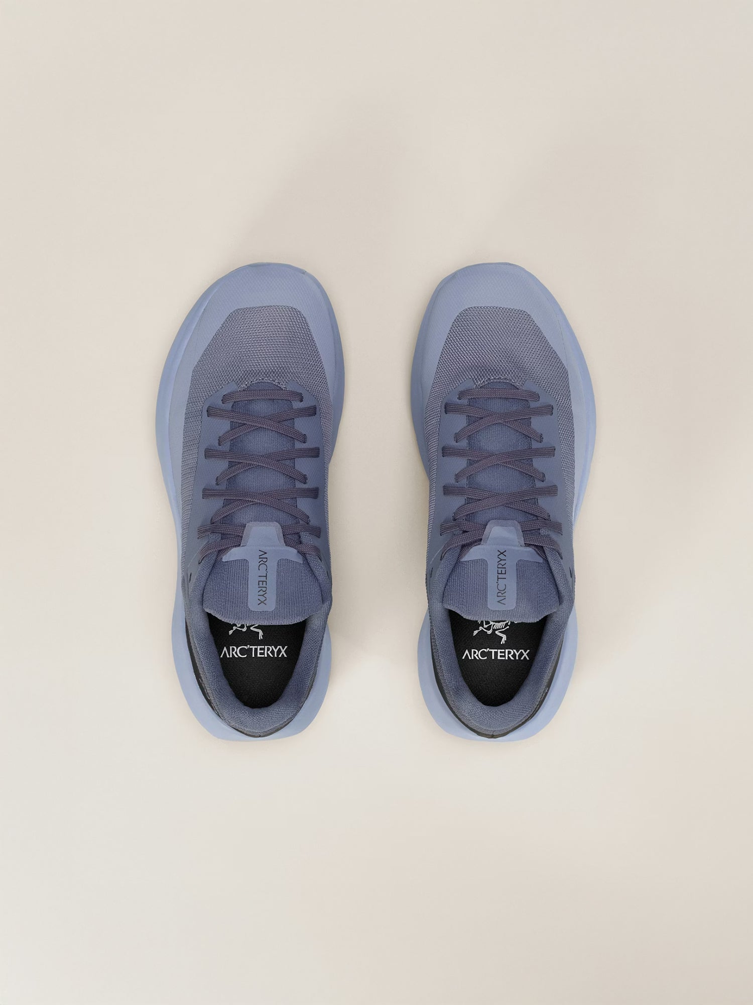 color:dk stratus / lt stratus