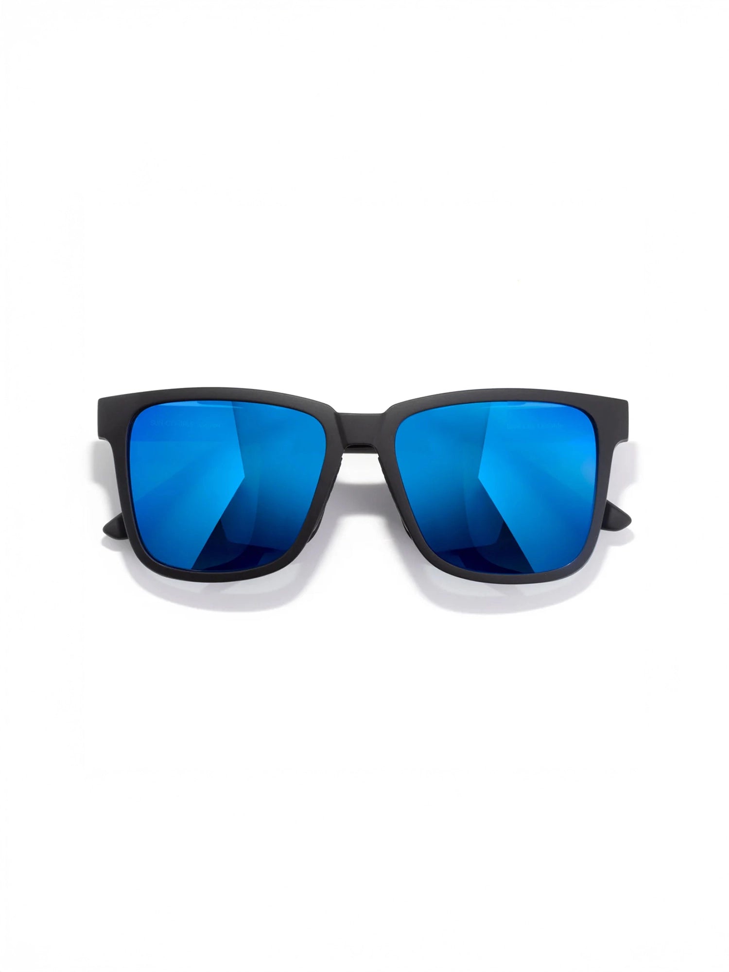 color:black blue