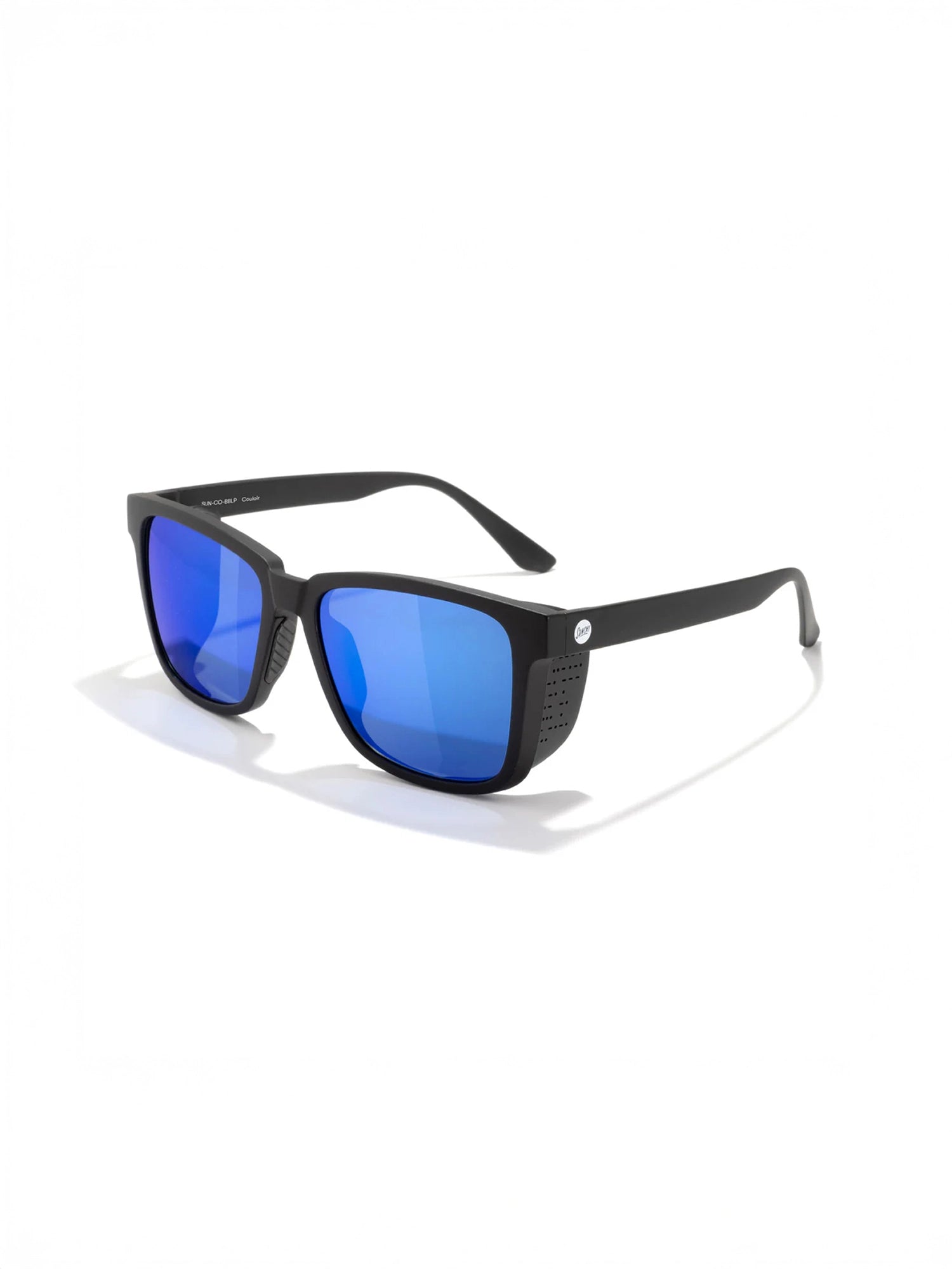 color:black blue