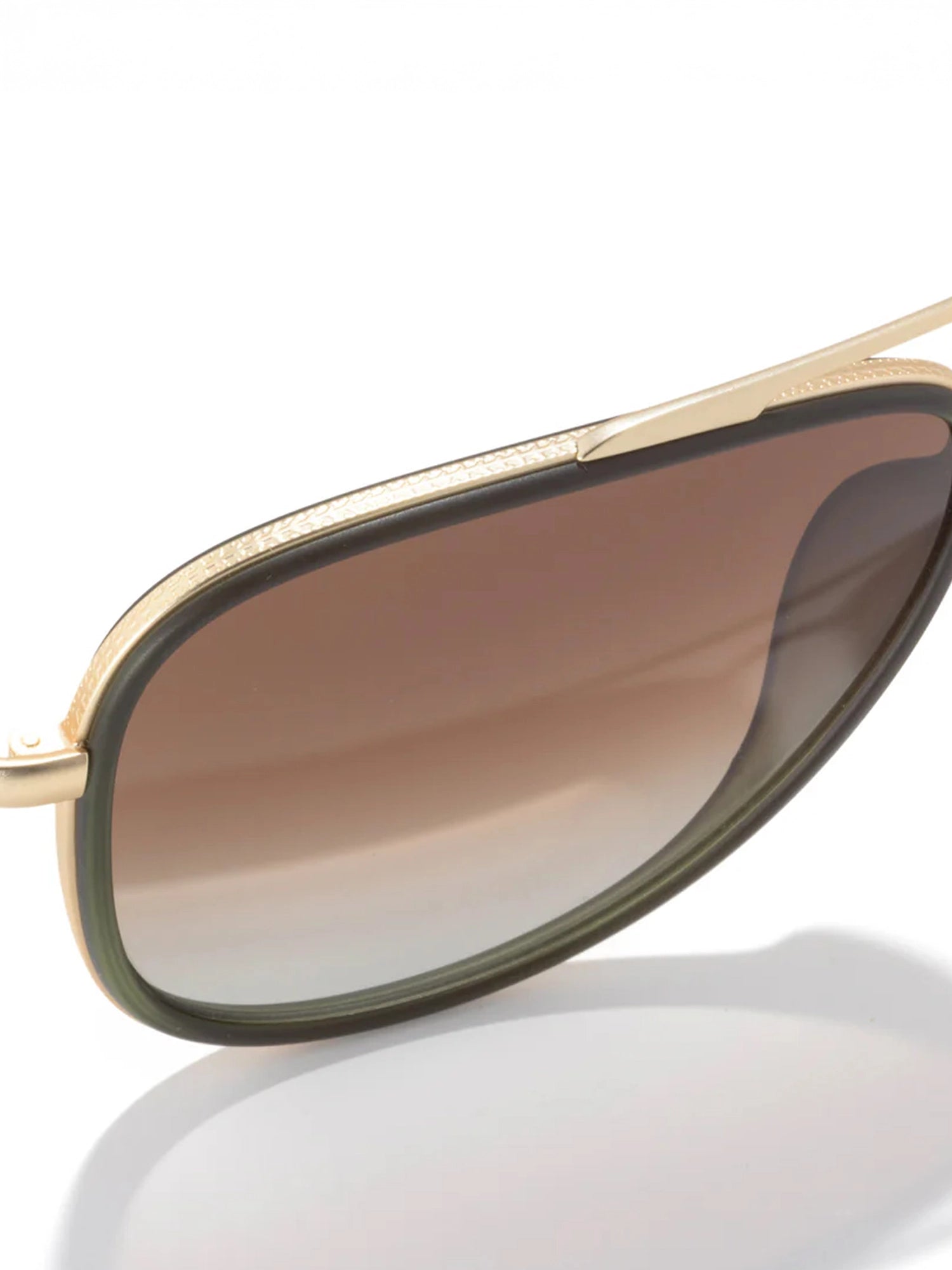 color:evergreen sepia
