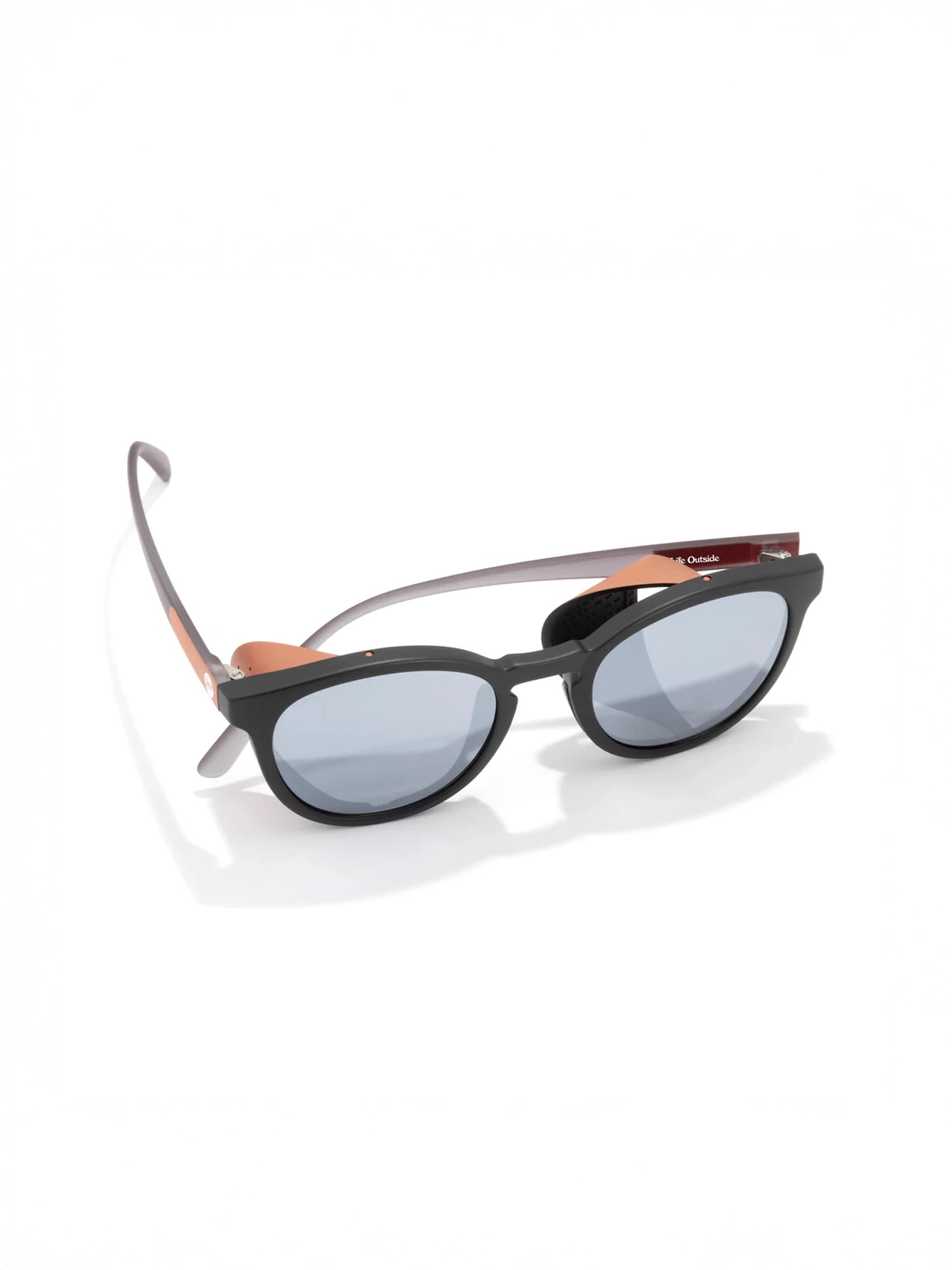 color:black silver cat 4