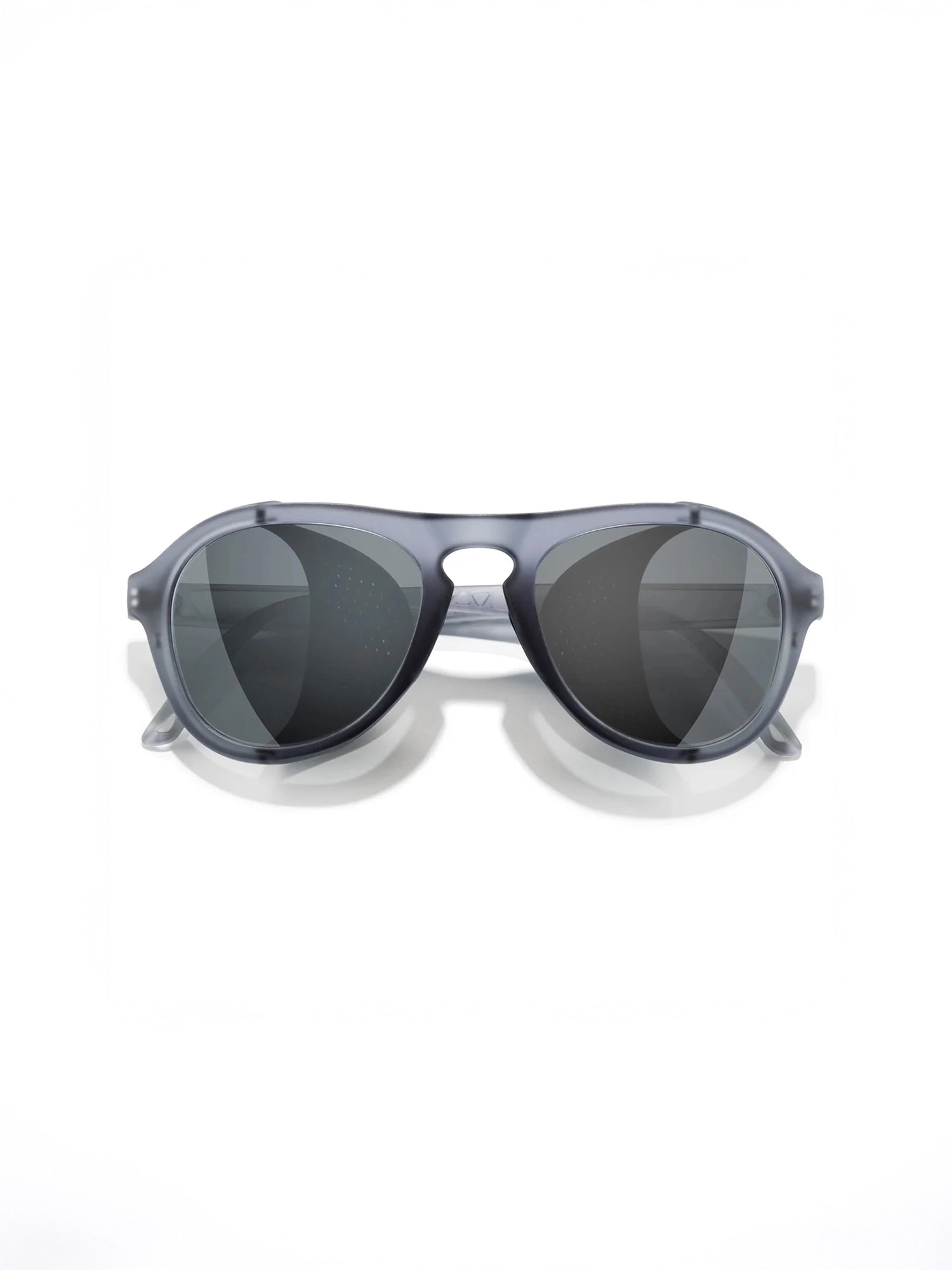 color:navy silver