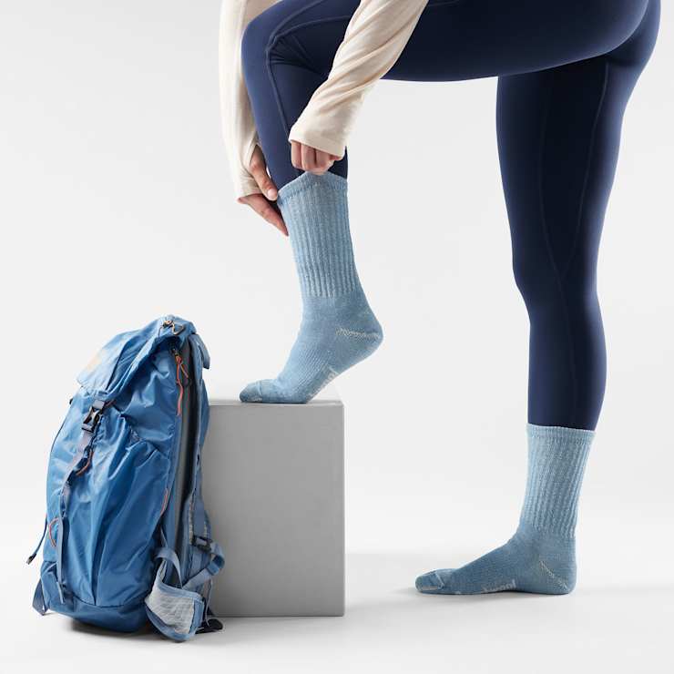 Women's Hike Classic Edition Crew Socks Light Cushion