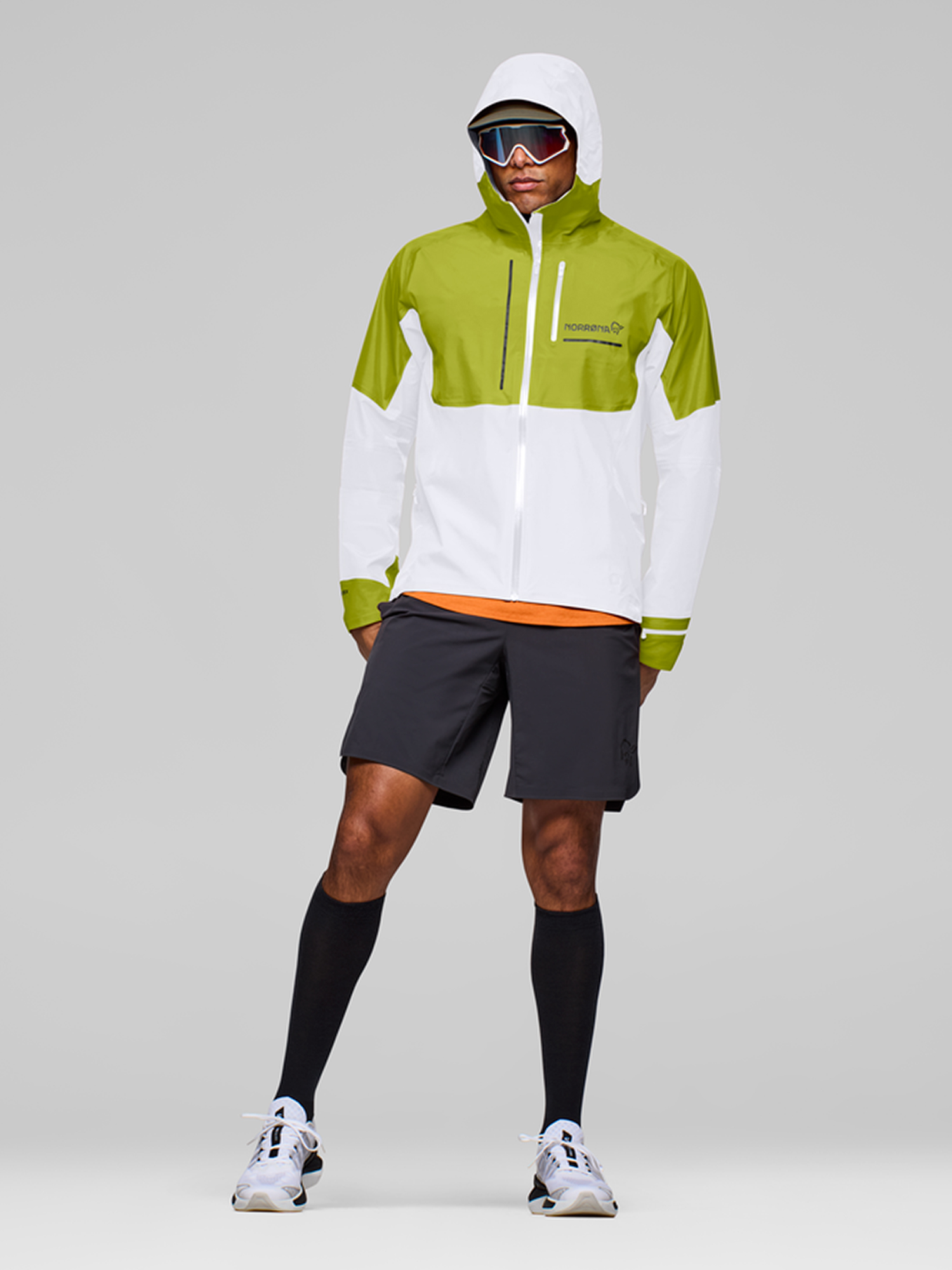 color:golden lime / snow white