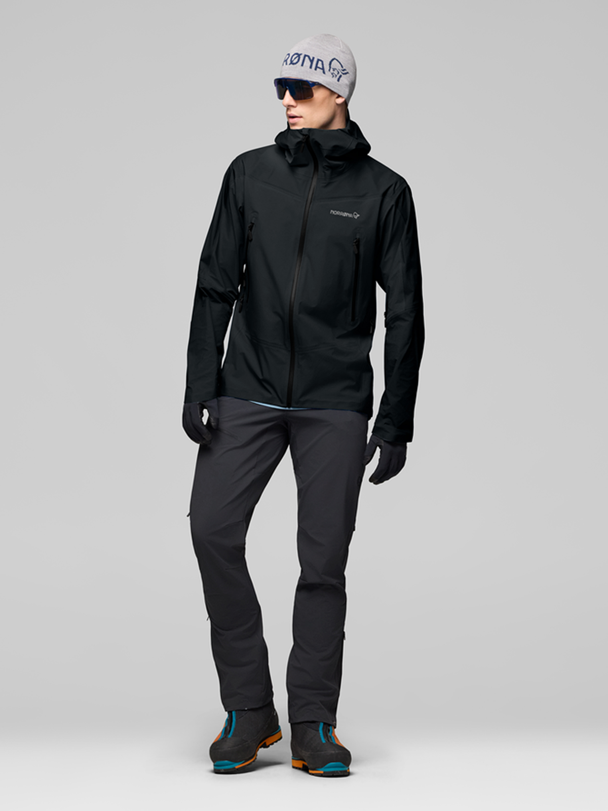 color:caviar black