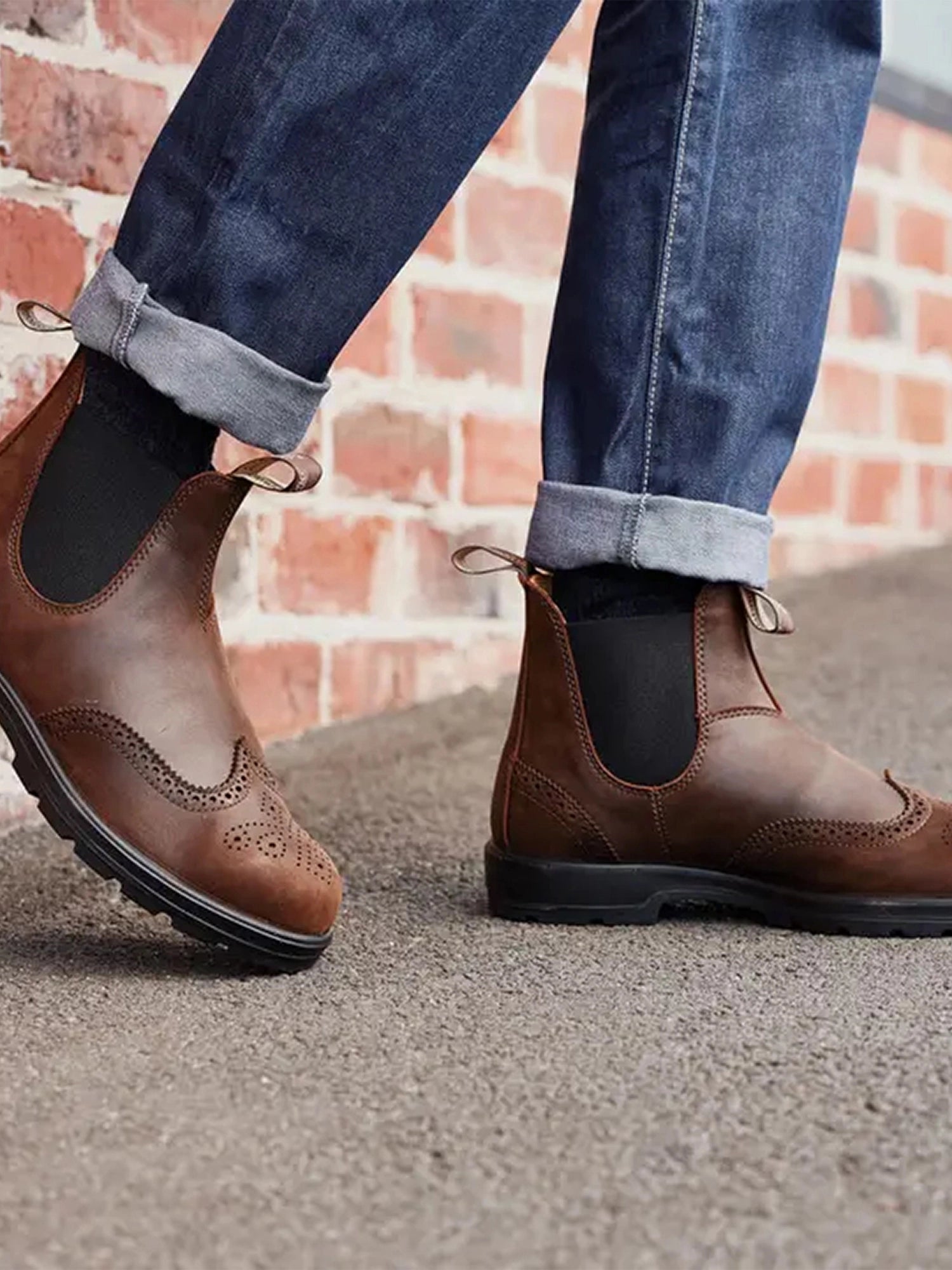 color:antique brown brogue