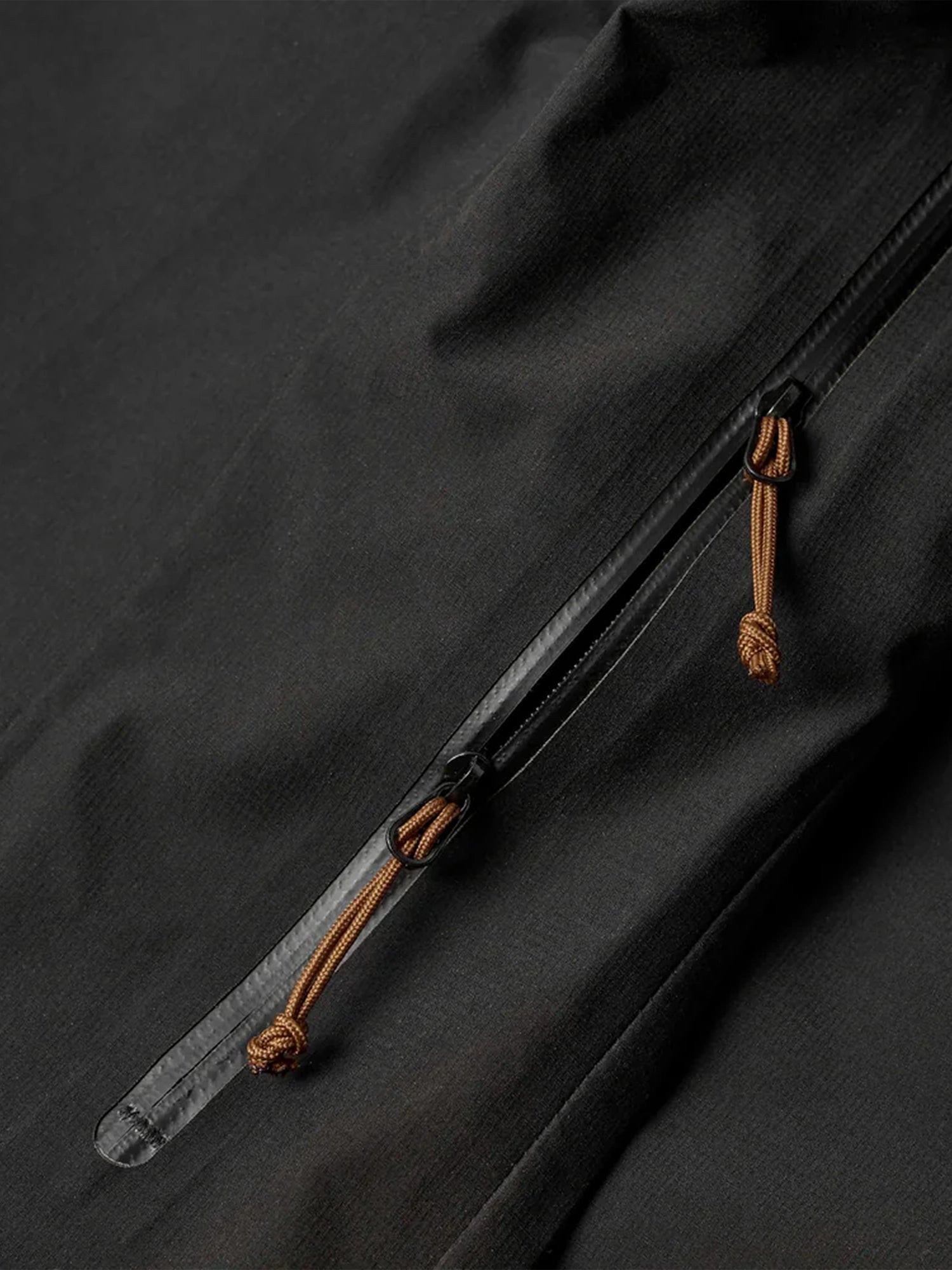 color:black