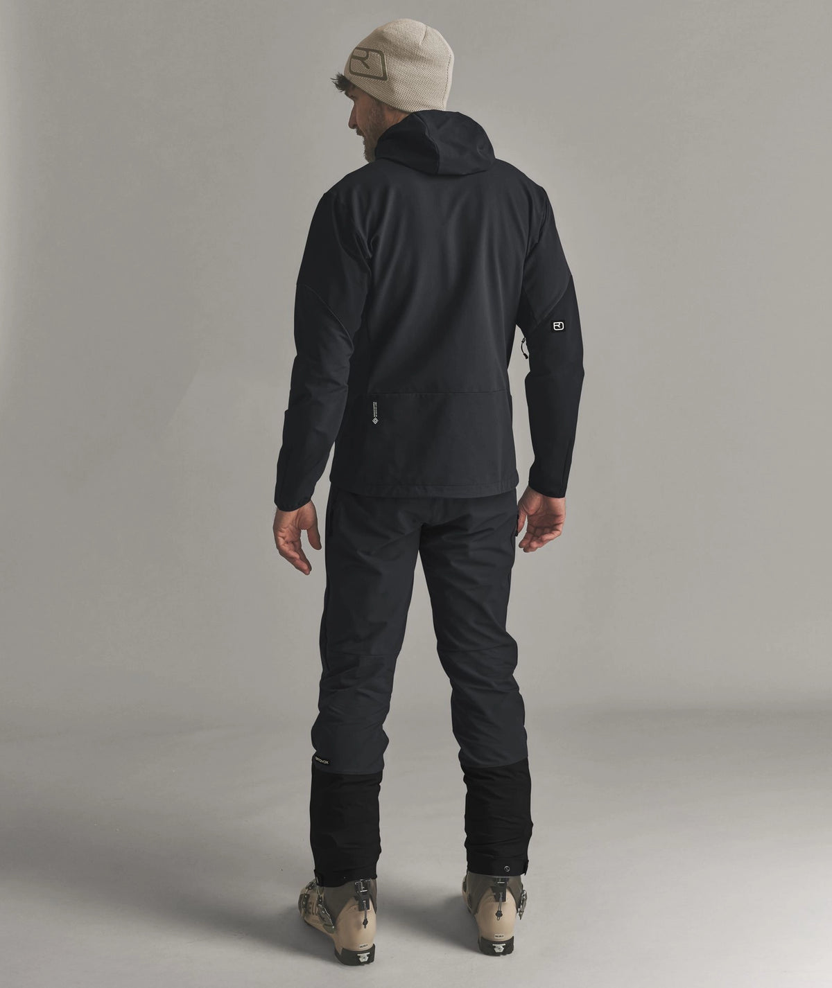 Men’s Ortler Softshell Plus Jacket – Black Raven