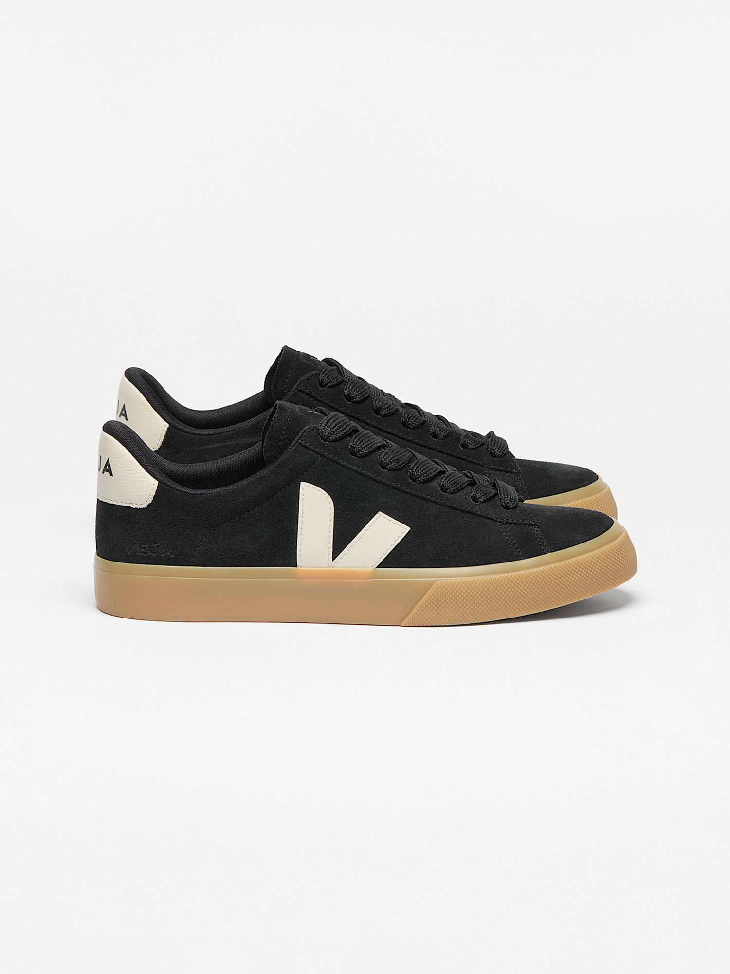 color:black pierre