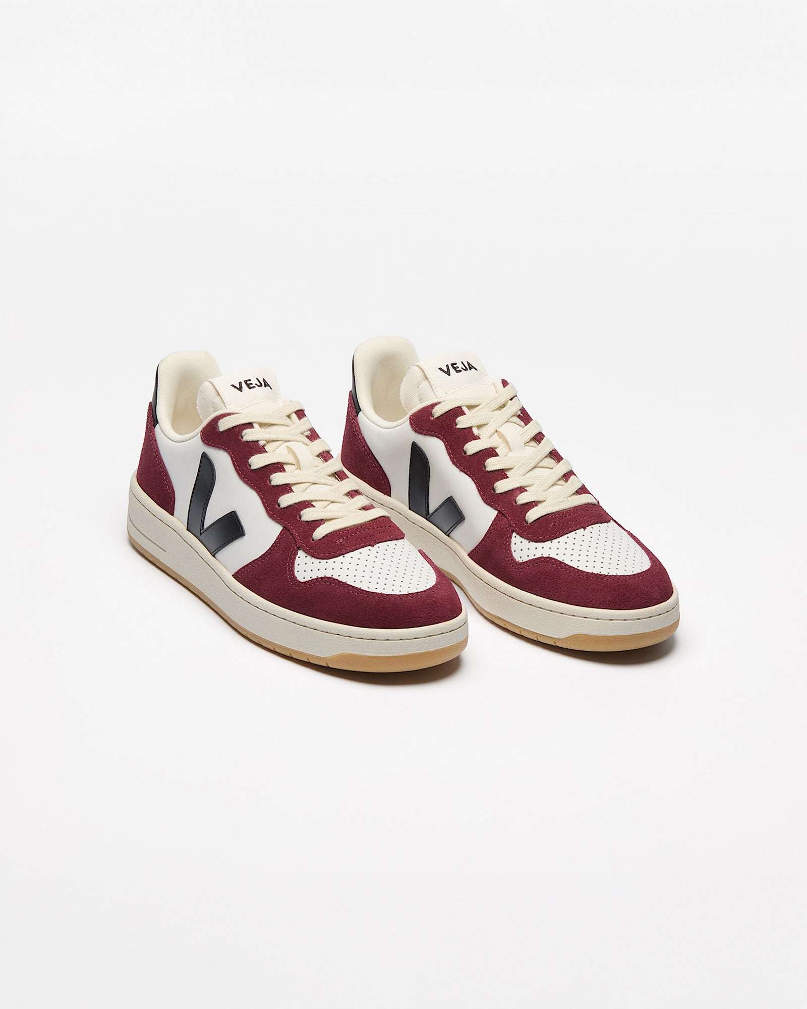 color:white / black / amarante