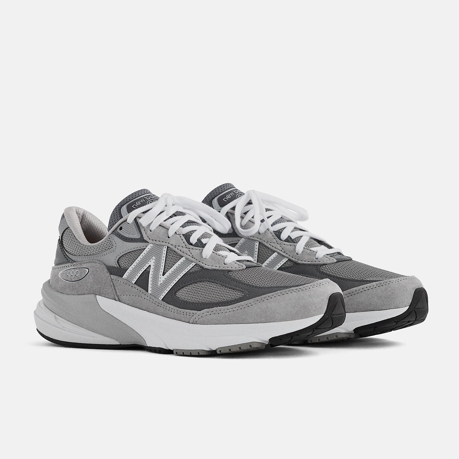 Women's 990v6 Shoes