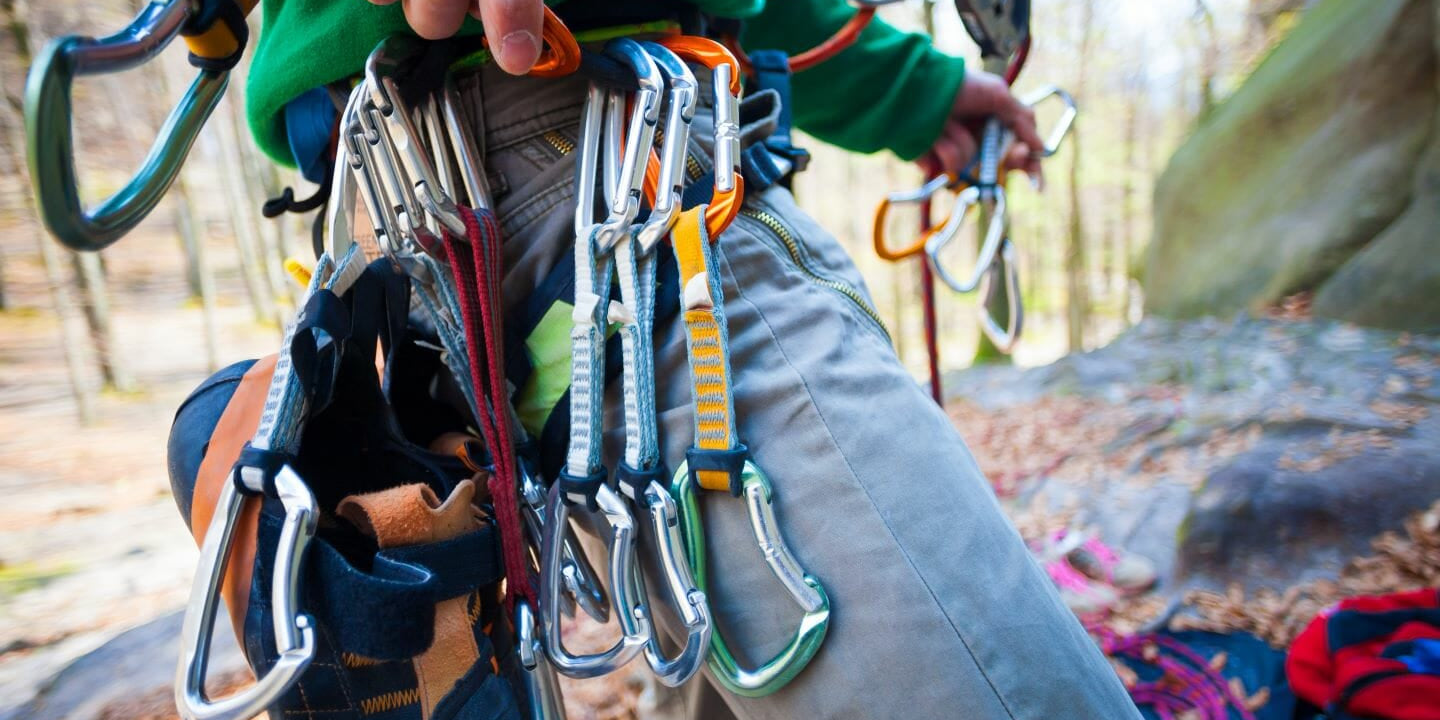 How to Choose Carabiners