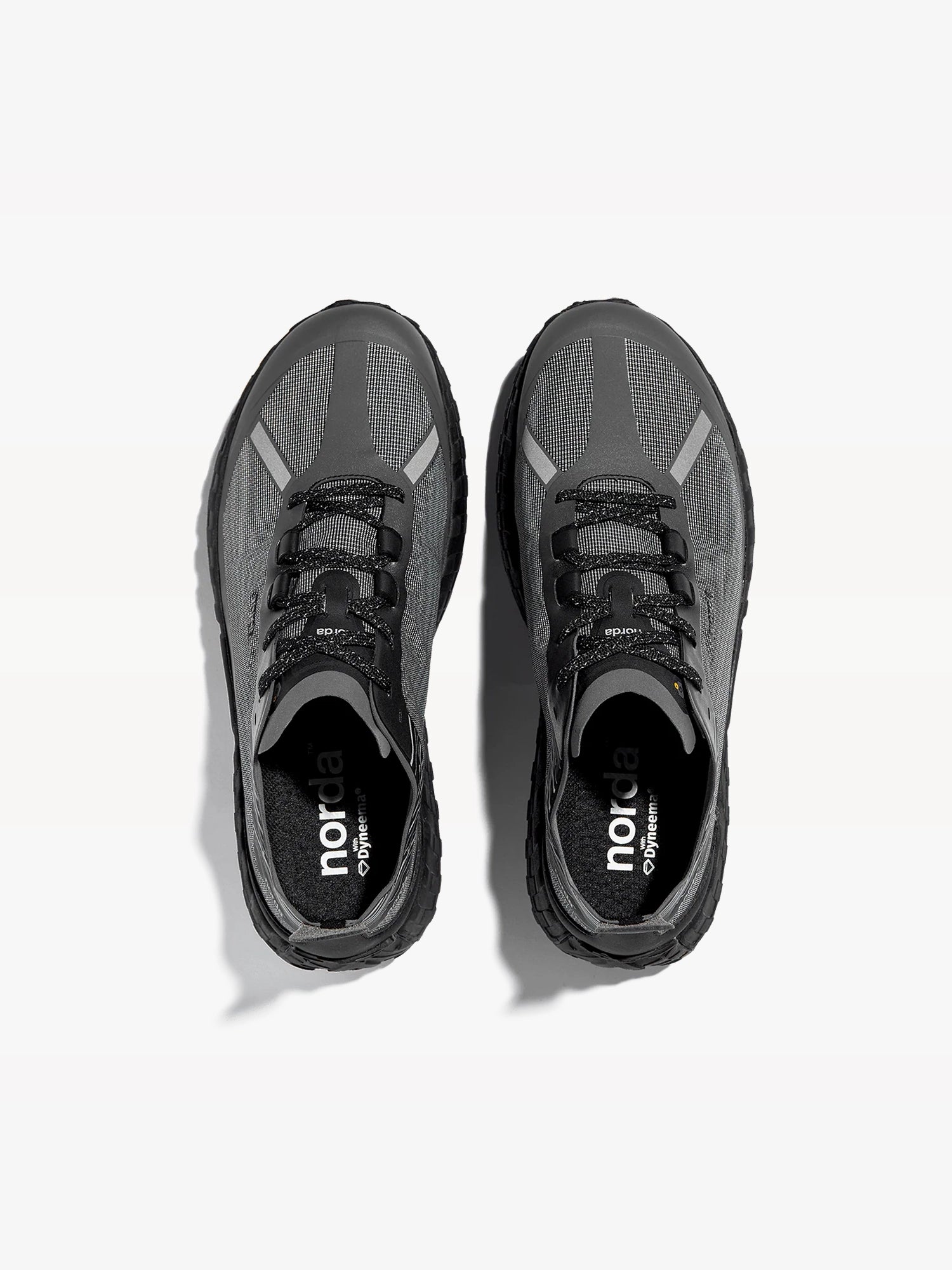 color:black