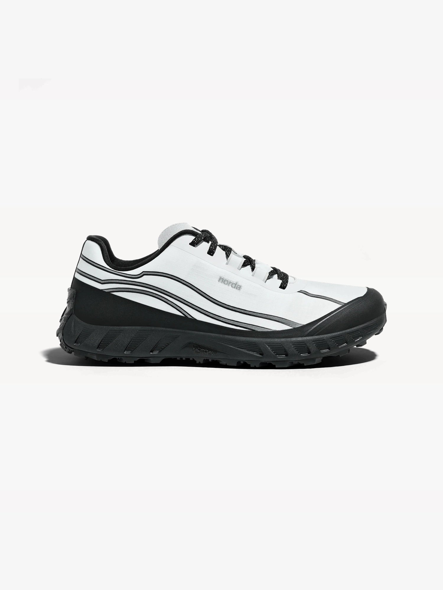 color:alpine white